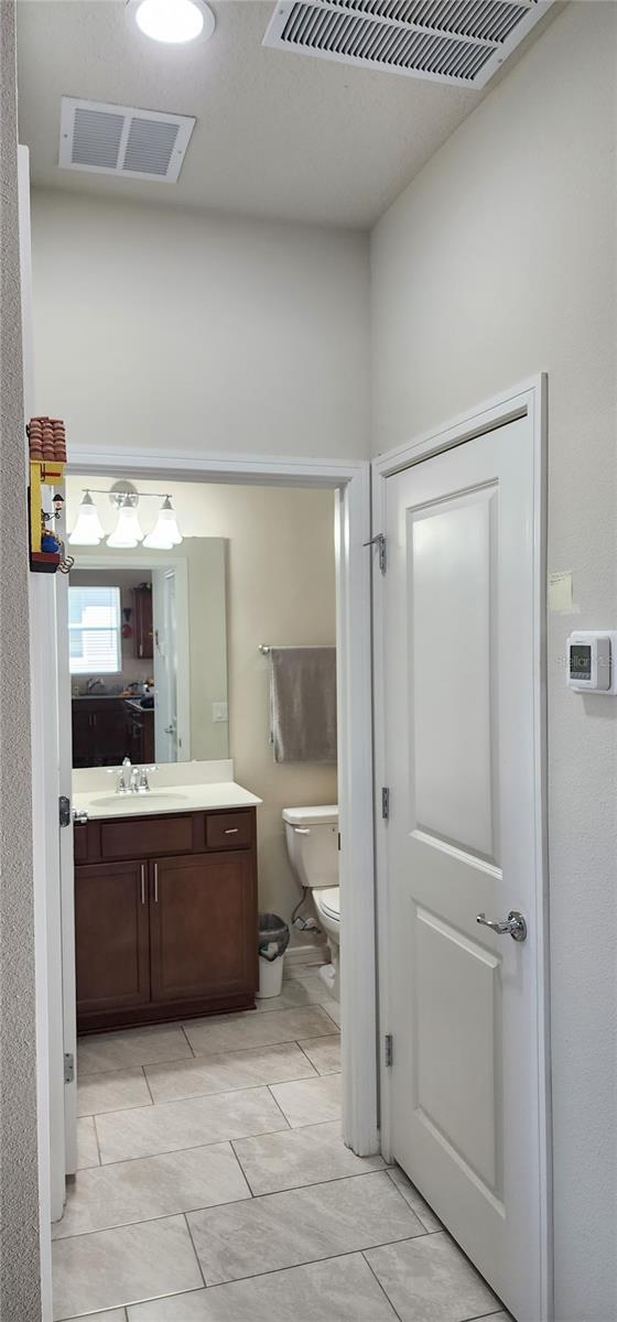 Image 17 of 38 For 1823 Spring Shower Cir