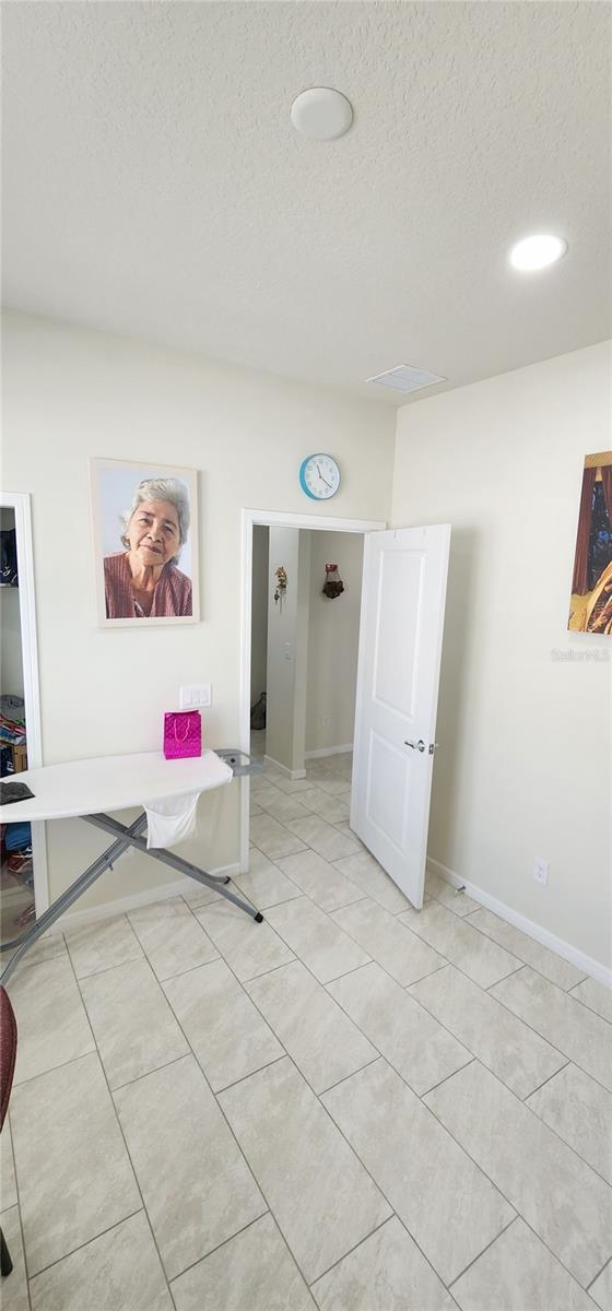 Image 24 of 38 For 1823 Spring Shower Cir