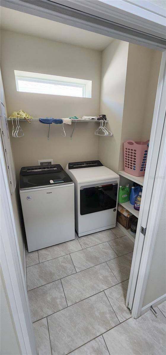 Image 27 of 38 For 1823 Spring Shower Cir