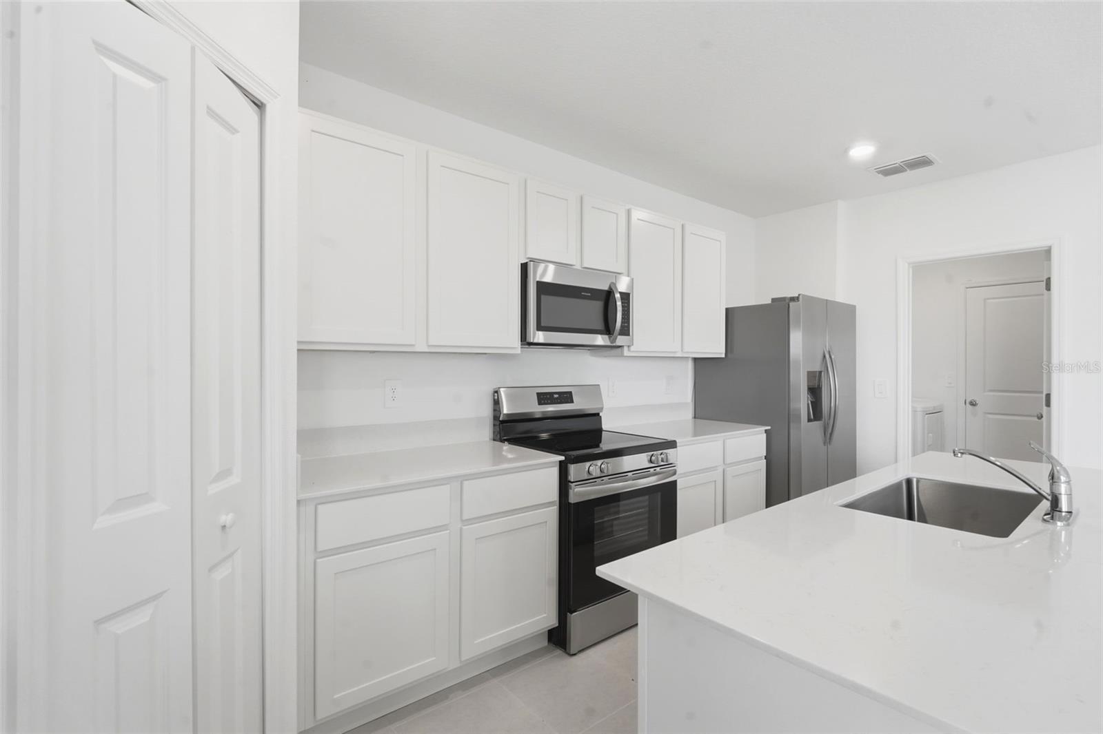 Image 21 of 53 For 2756 Lookout Ridge Road