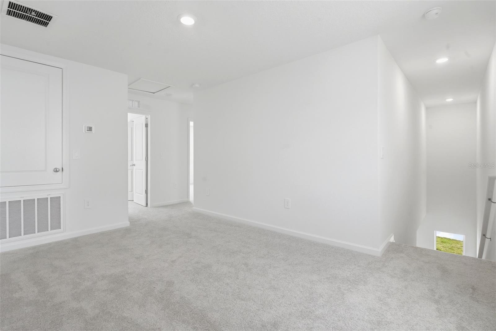 Image 23 of 53 For 2756 Lookout Ridge Road