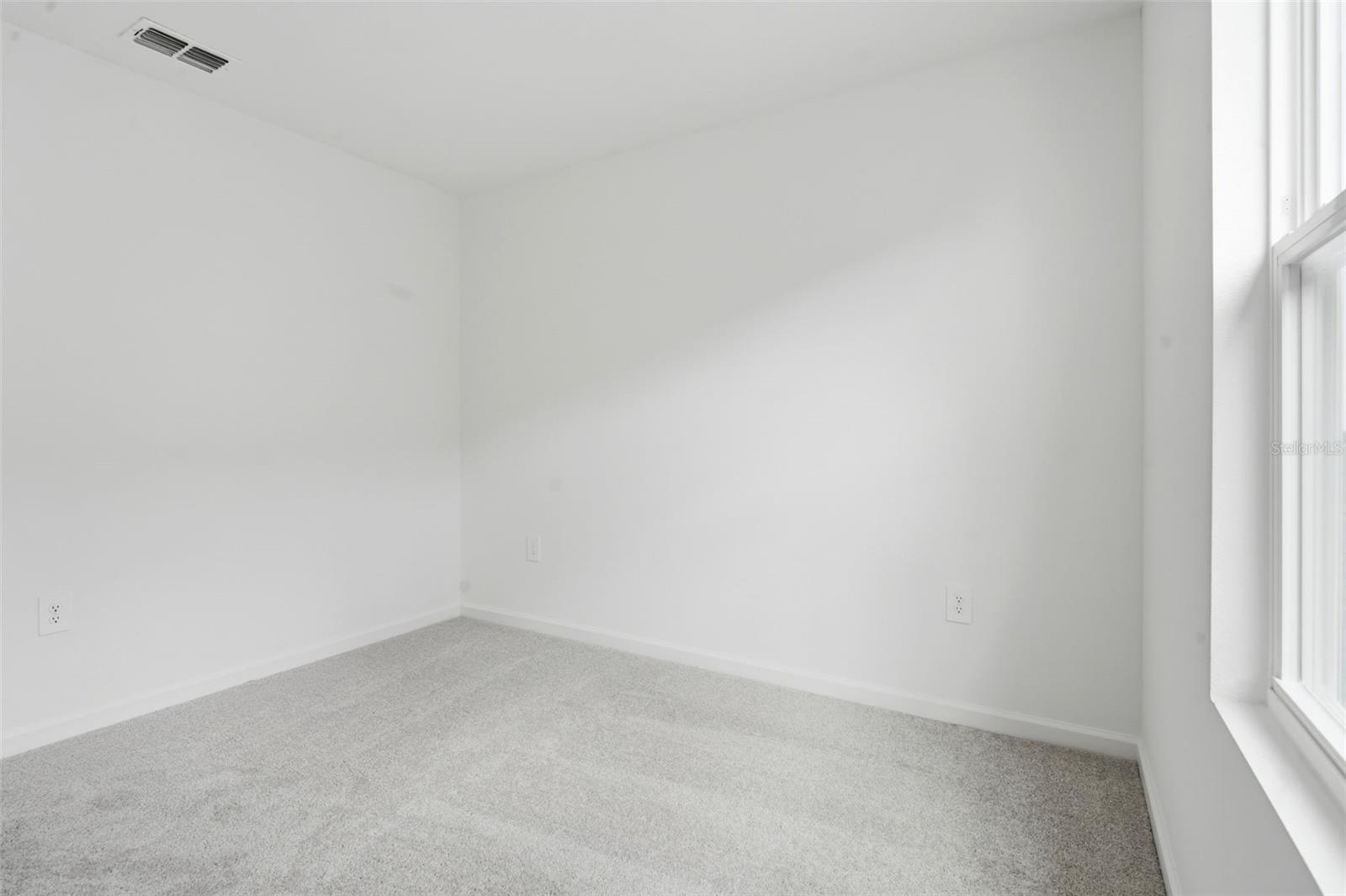 Image 32 of 53 For 2756 Lookout Ridge Road