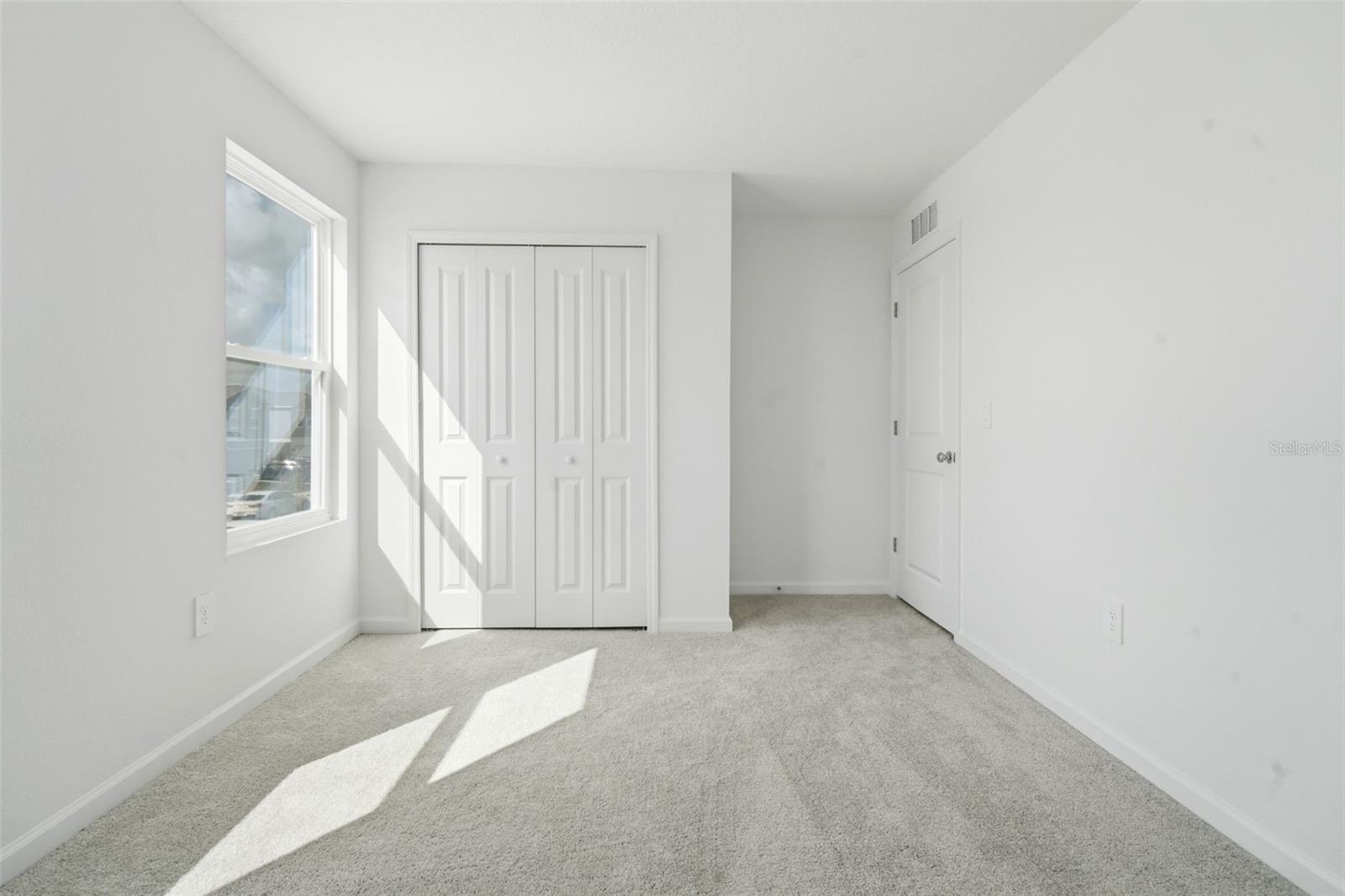 Image 42 of 53 For 2756 Lookout Ridge Road