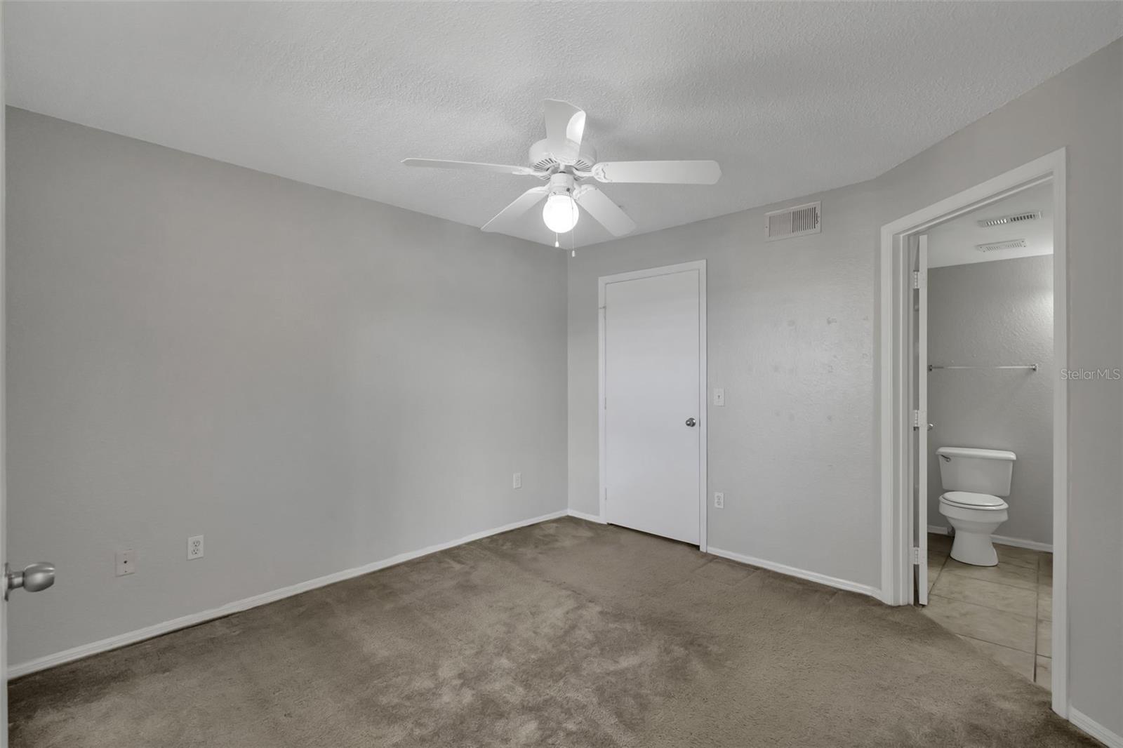 Image 11 of 24 For 2216 Grand Cayman Court 1422