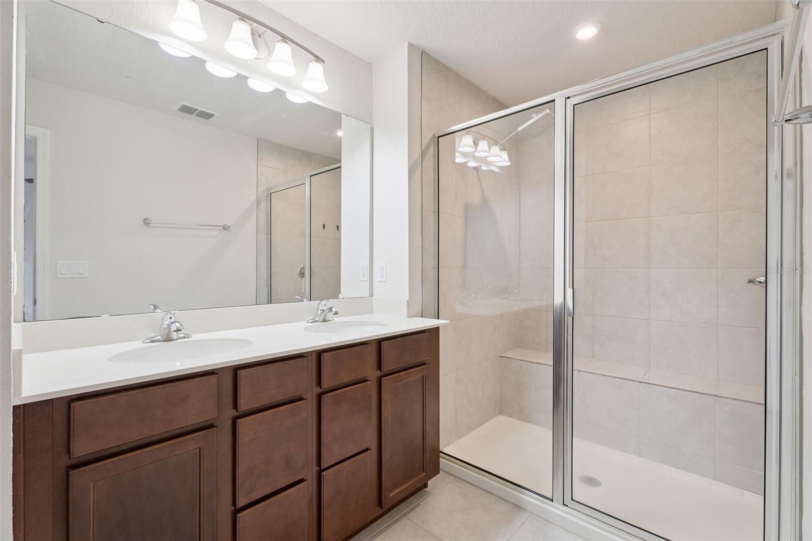 Image 23 of 37 For 6072 Glory Bower Drive