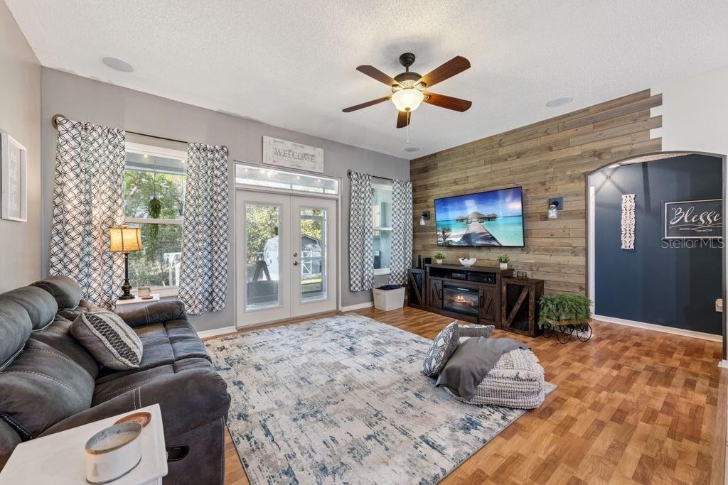 Image 20 of 32 For 1405 Winterville Street