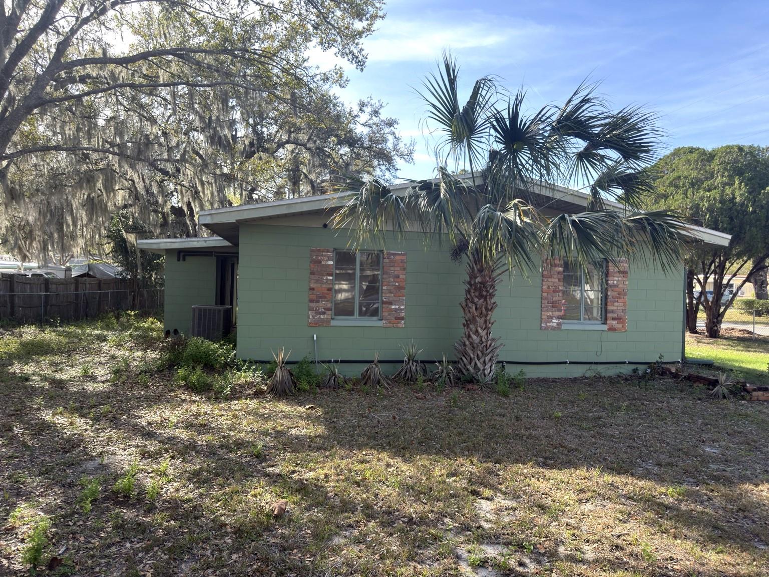 Image 8 of 30 For 2103 Vine Street