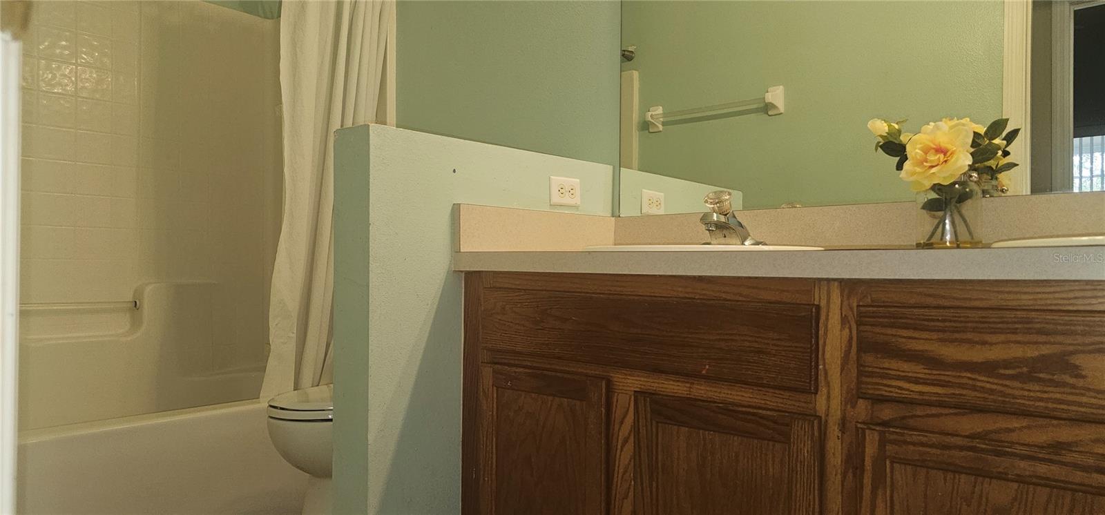 Image 17 of 29 For 10927 Leader Lane