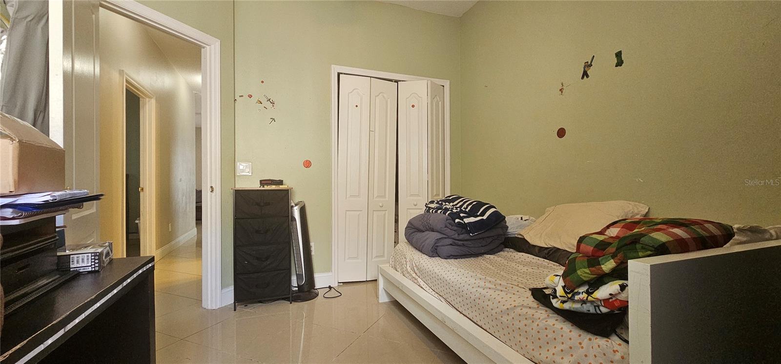 Image 24 of 29 For 10927 Leader Lane