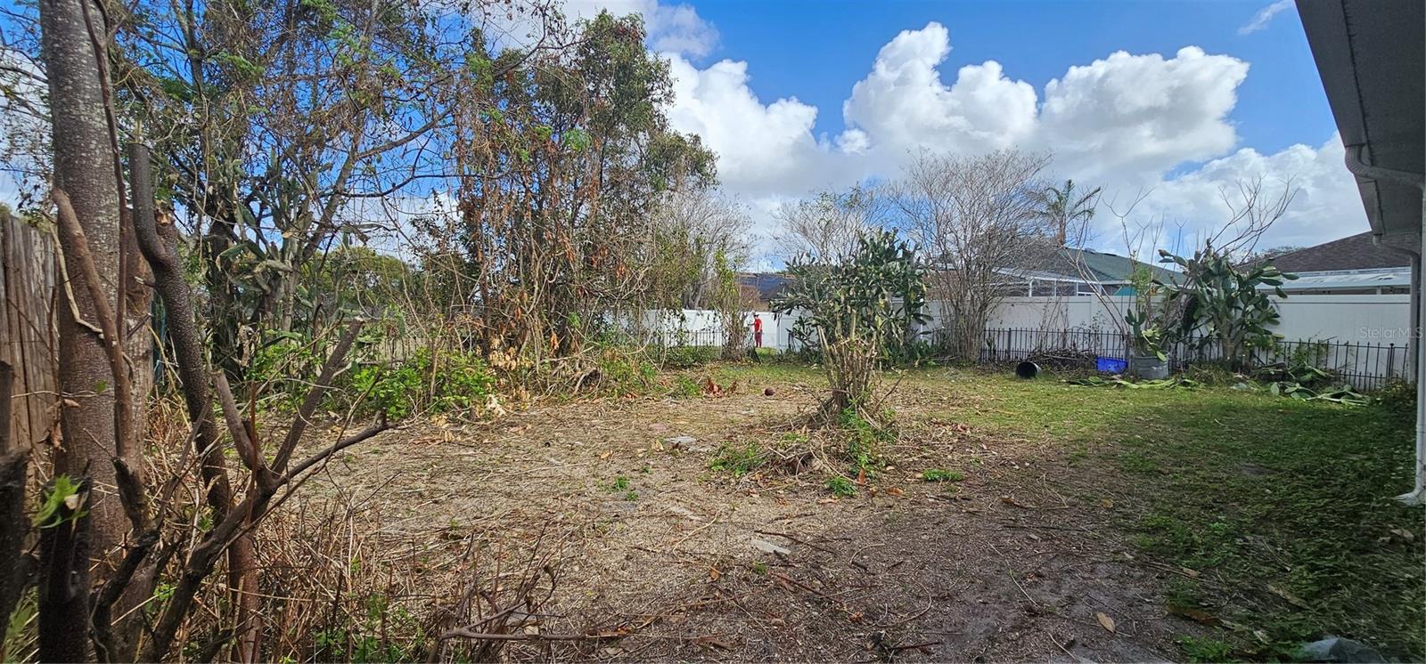 Image 28 of 29 For 10927 Leader Lane