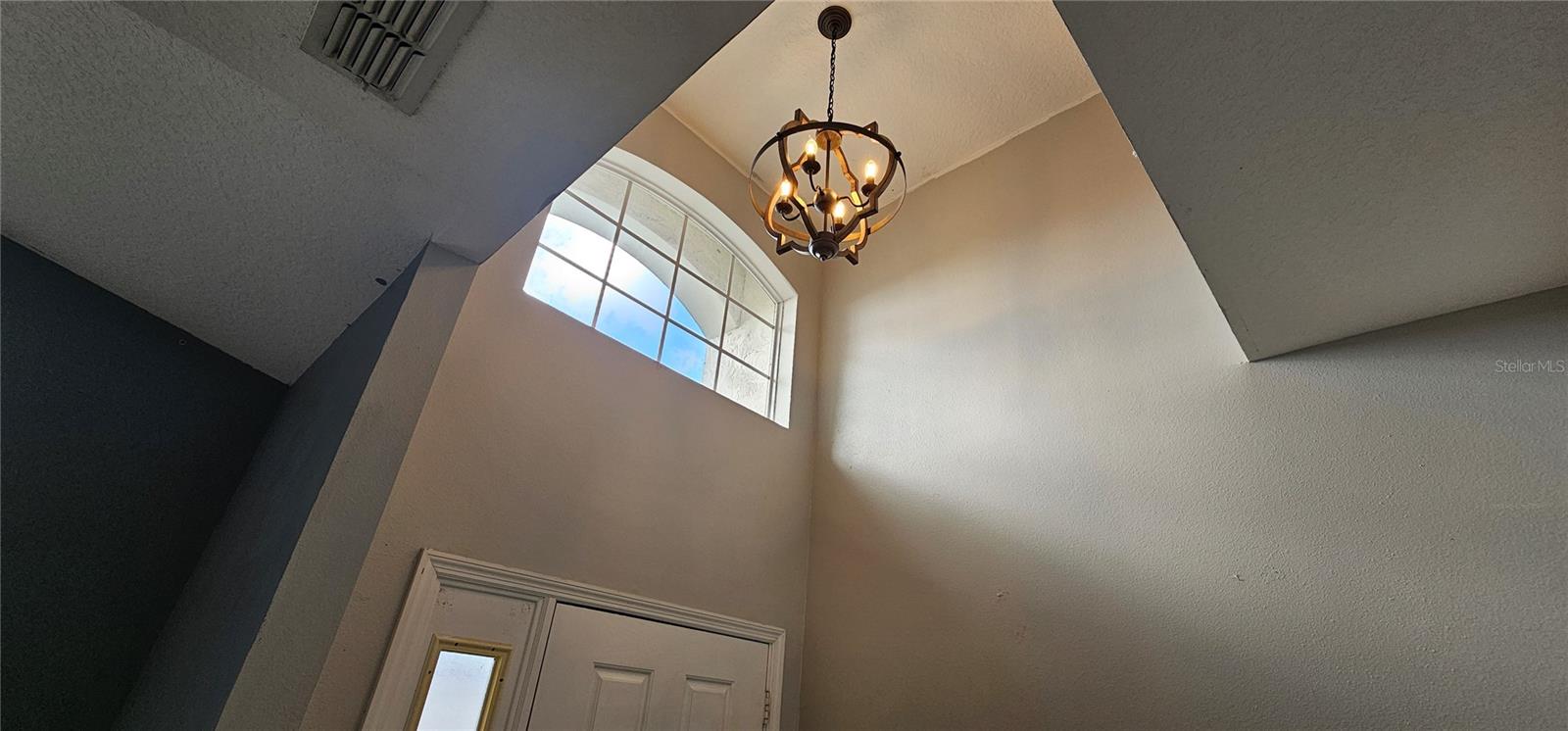 Image 4 of 29 For 10927 Leader Lane