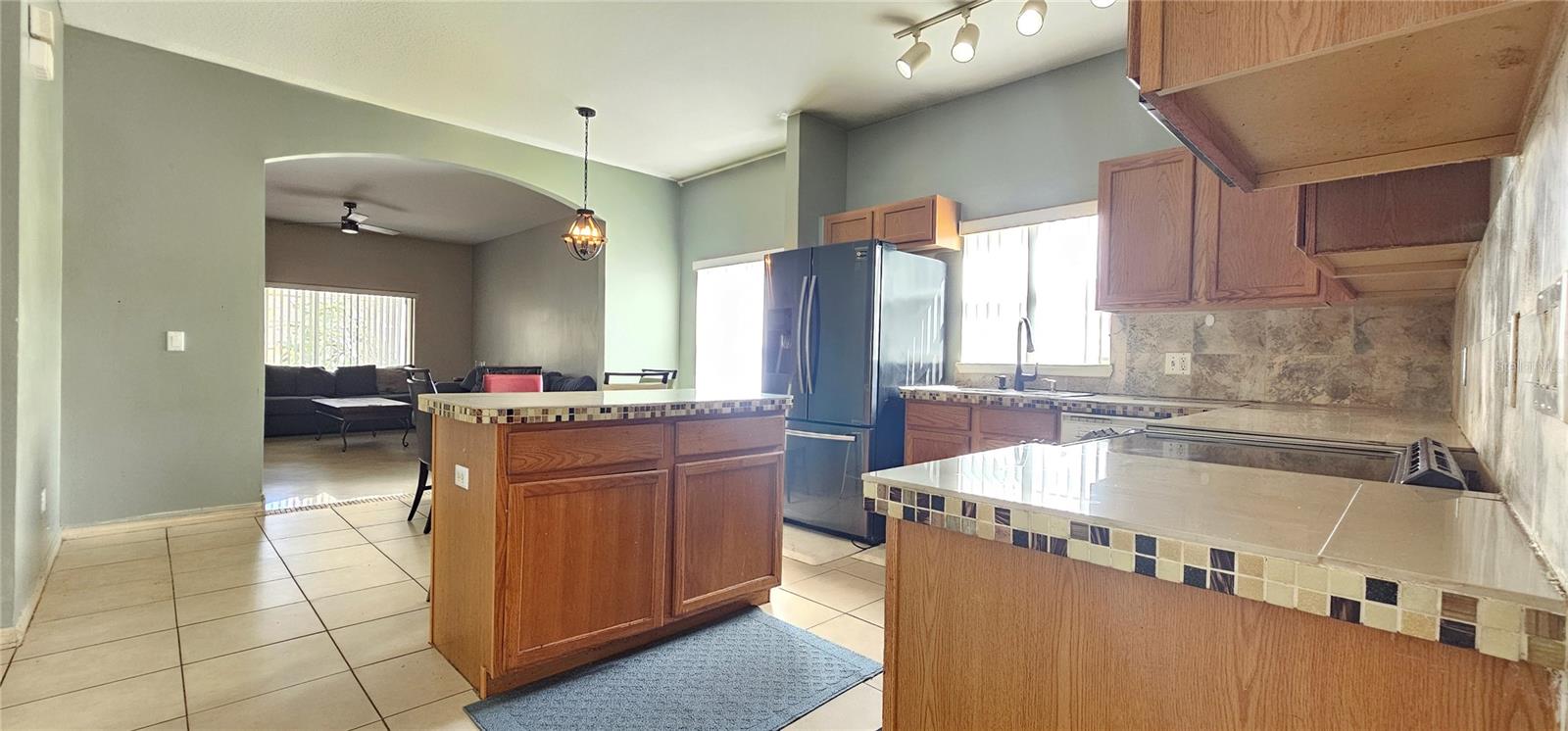 Image 8 of 29 For 10927 Leader Lane