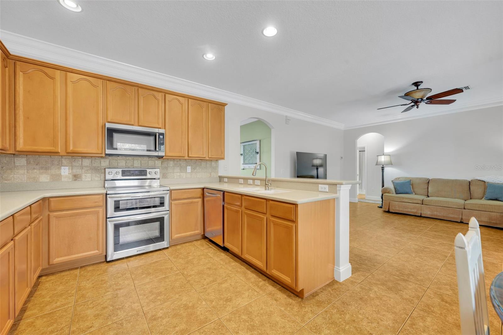 Image 16 of 61 For 13431 Early Frost Circle