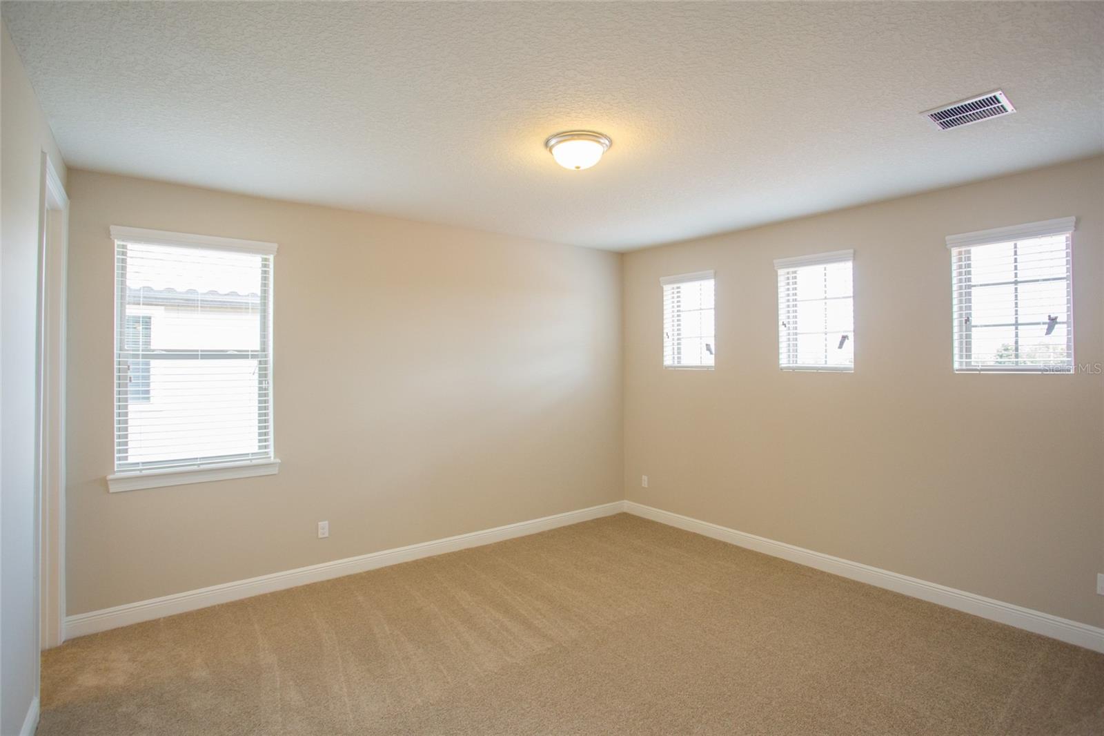 Image 19 of 35 For 11712 Savona Way