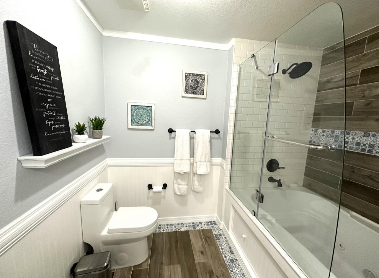 Image 7 of 19 For 4006 Santa Maria Drive 105