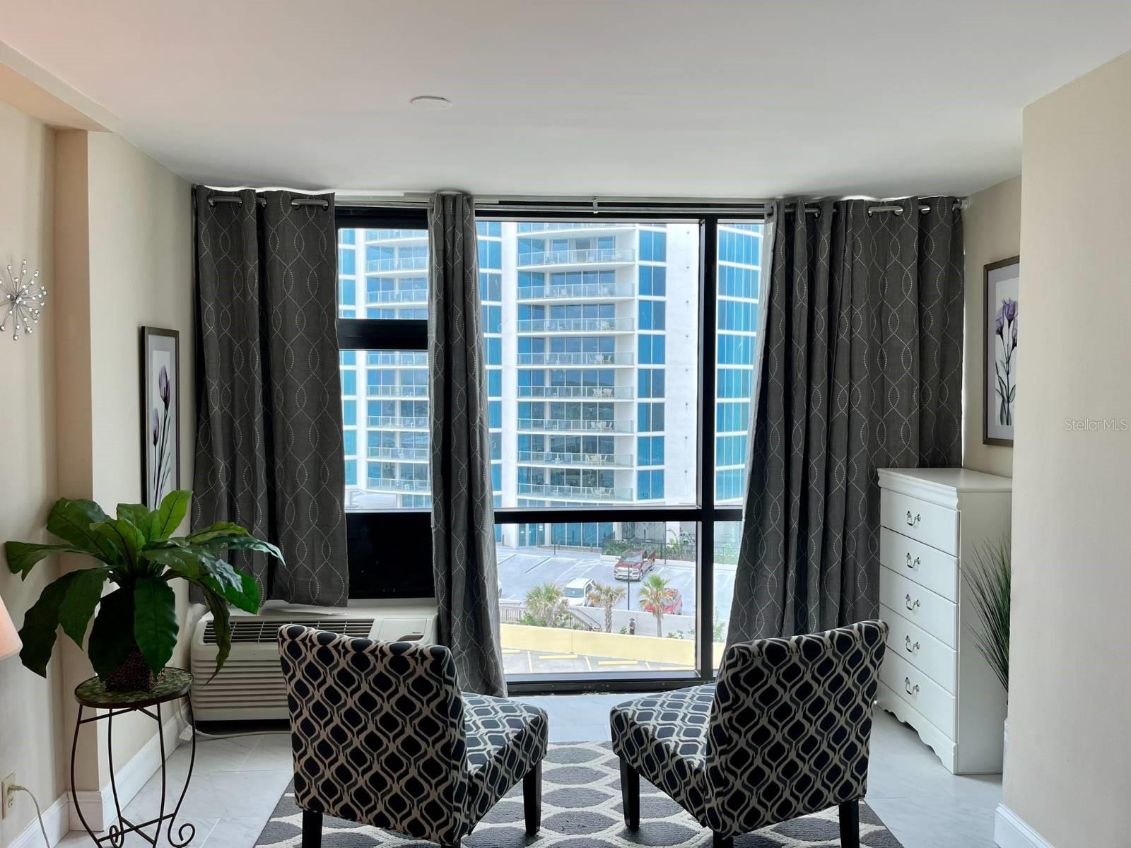 Image 4 of 25 For 1909 Atlantic Avenue 621