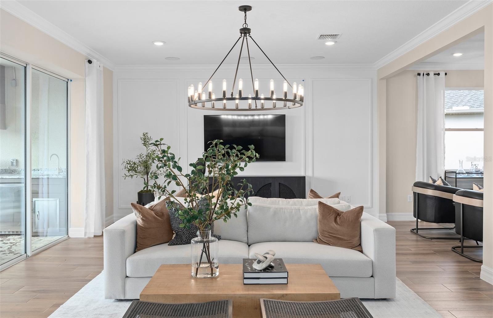 Image 15 of 42 For 326 Crystal Wood Drive