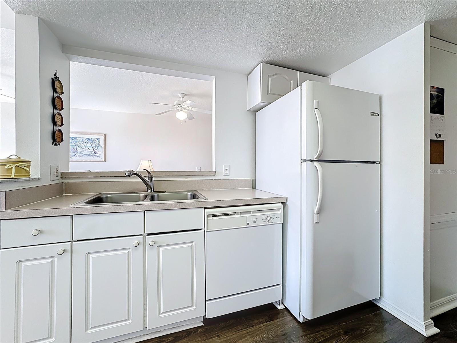 Image 10 of 40 For 565 Orchid Drive