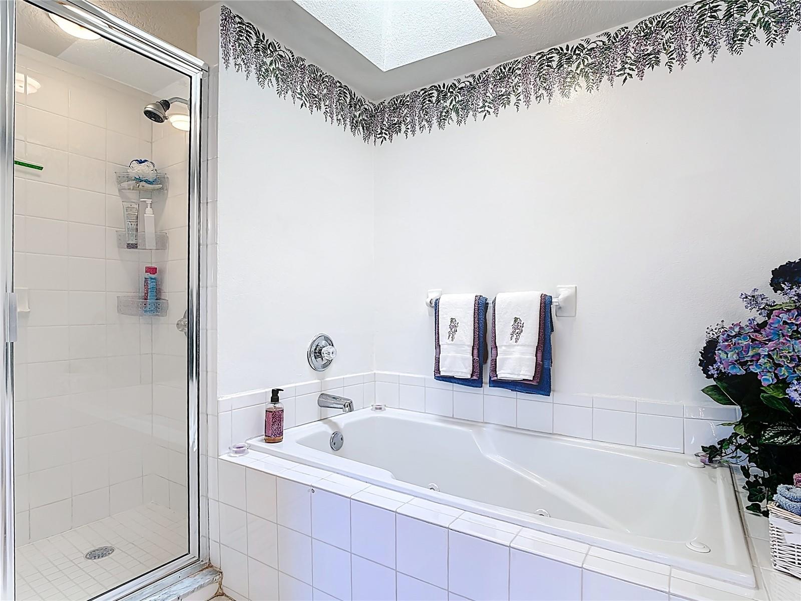 Image 20 of 40 For 565 Orchid Drive