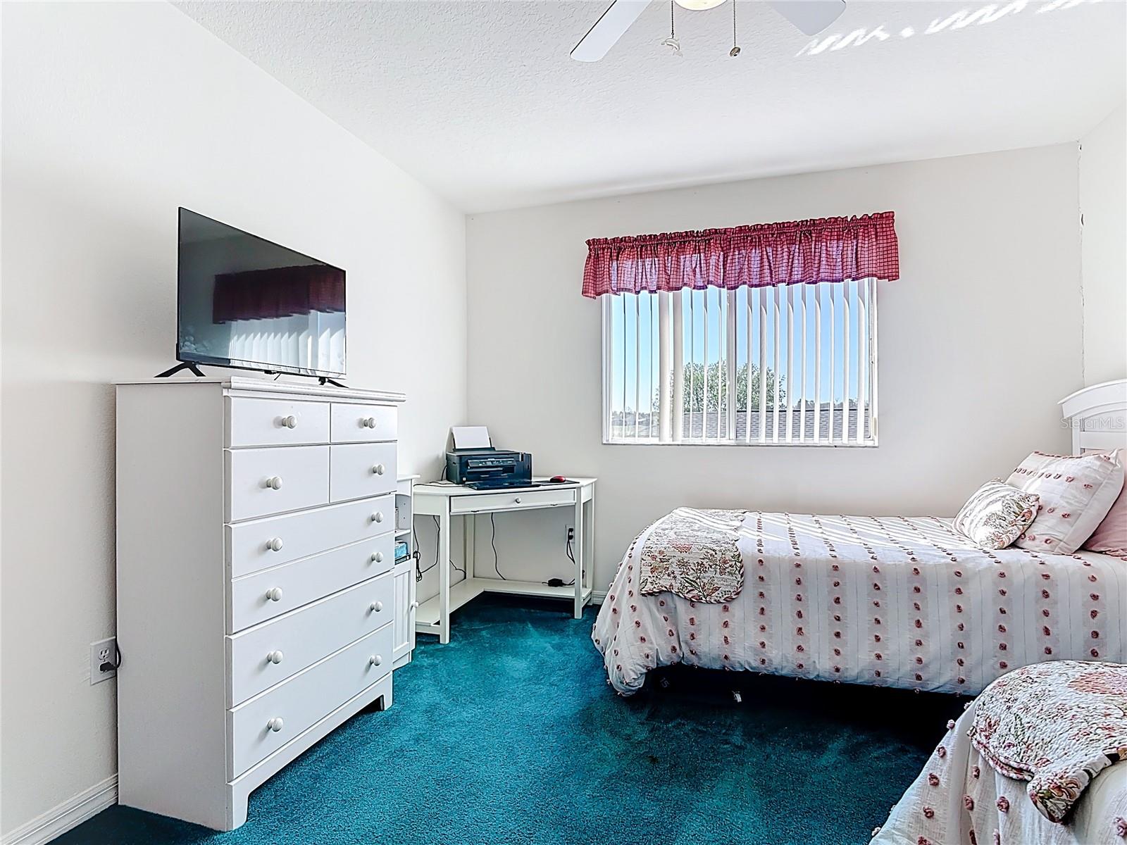 Image 22 of 40 For 565 Orchid Drive