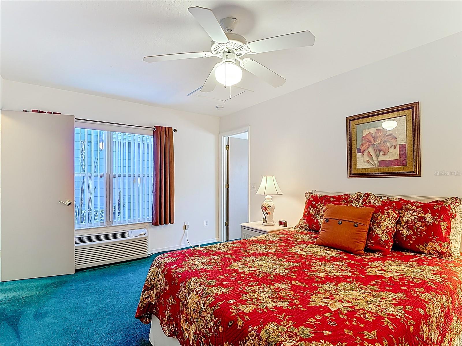 Image 30 of 40 For 565 Orchid Drive