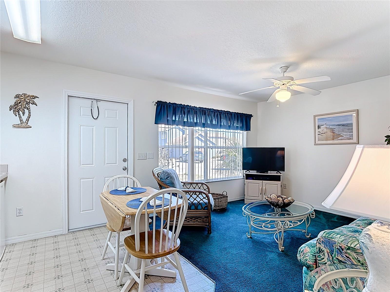 Image 33 of 40 For 565 Orchid Drive