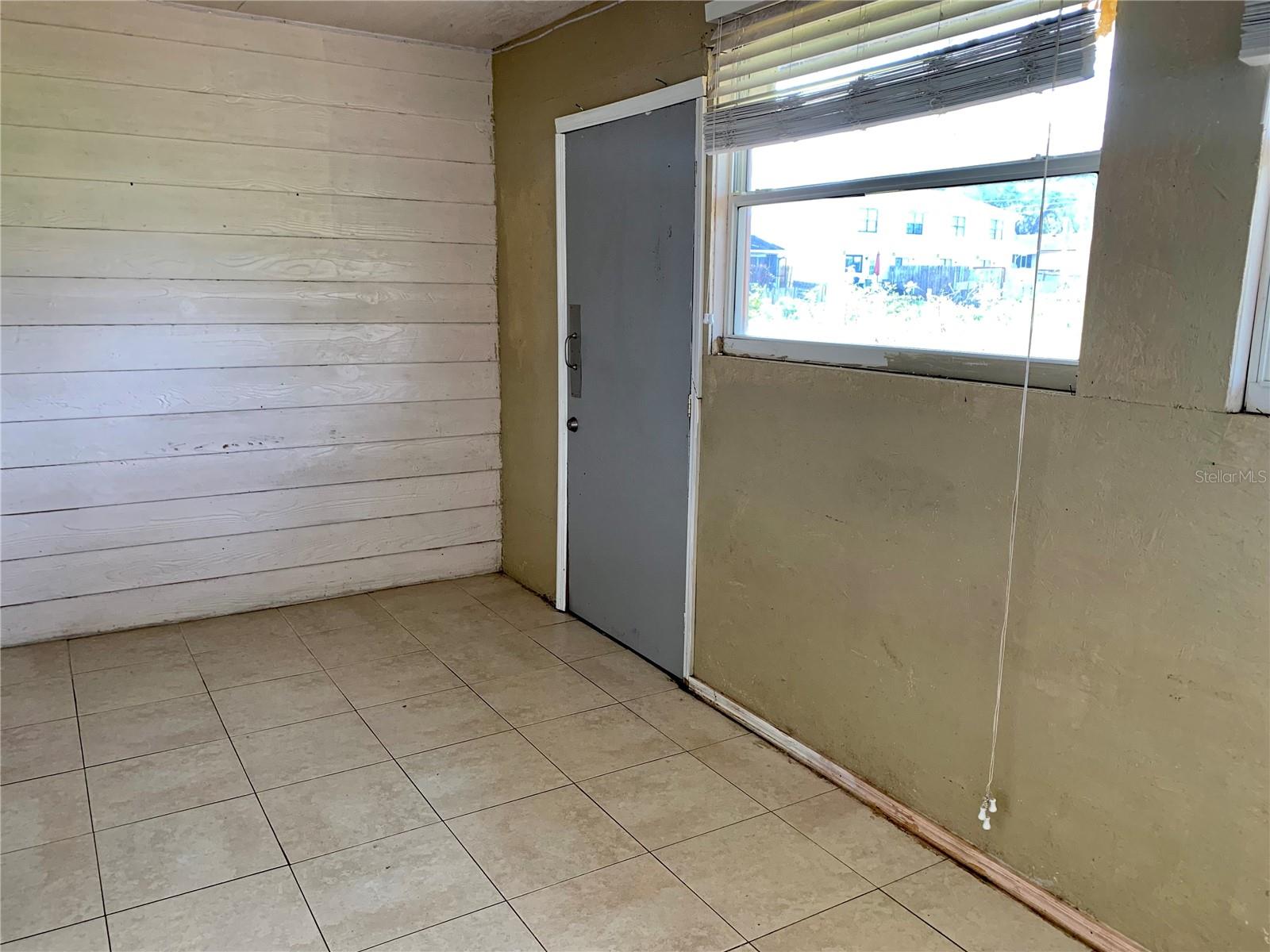 Image 7 of 16 For 1416 Ridge Lake Court