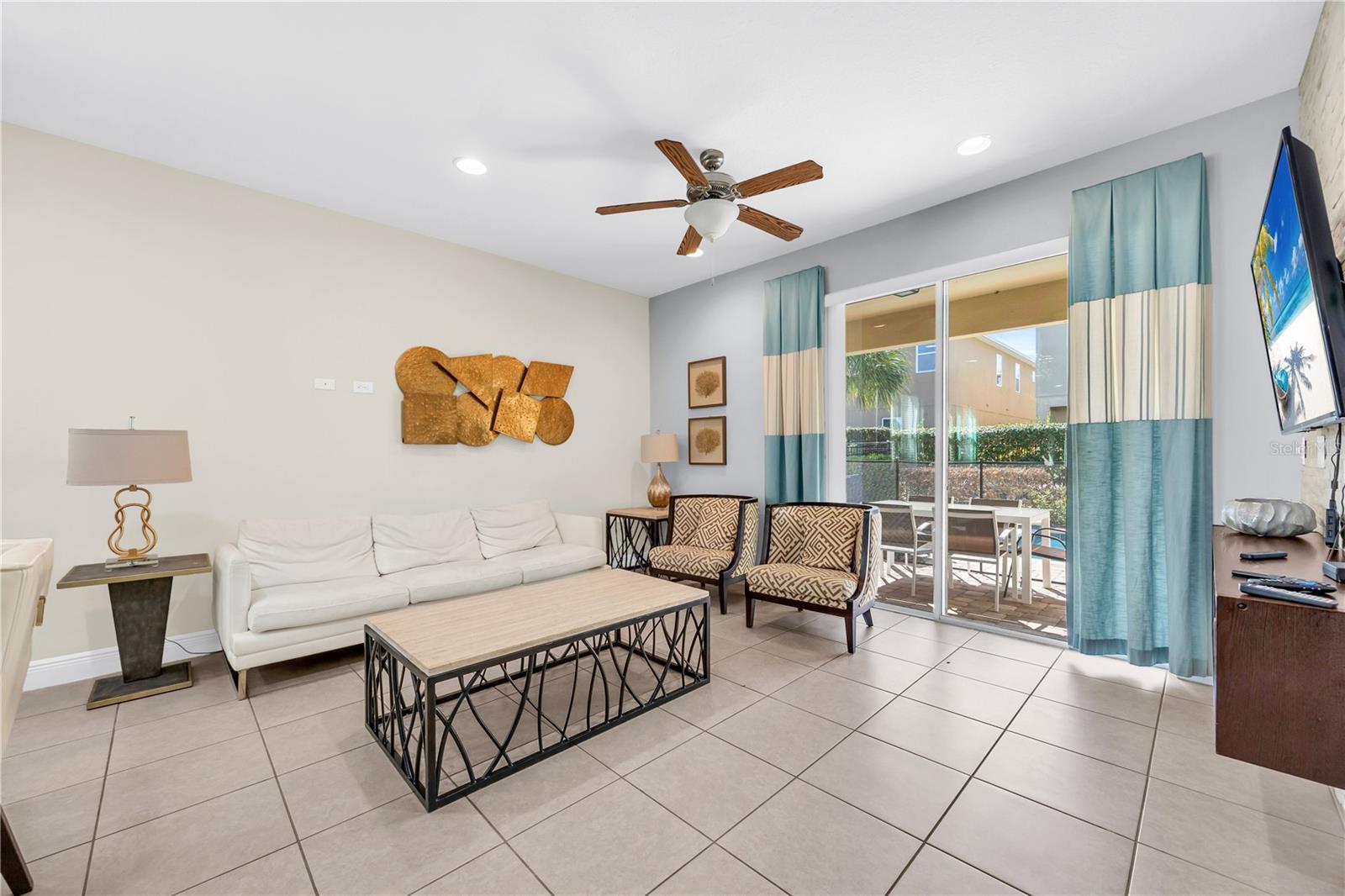 Image 14 of 76 For 460 Lasso Drive