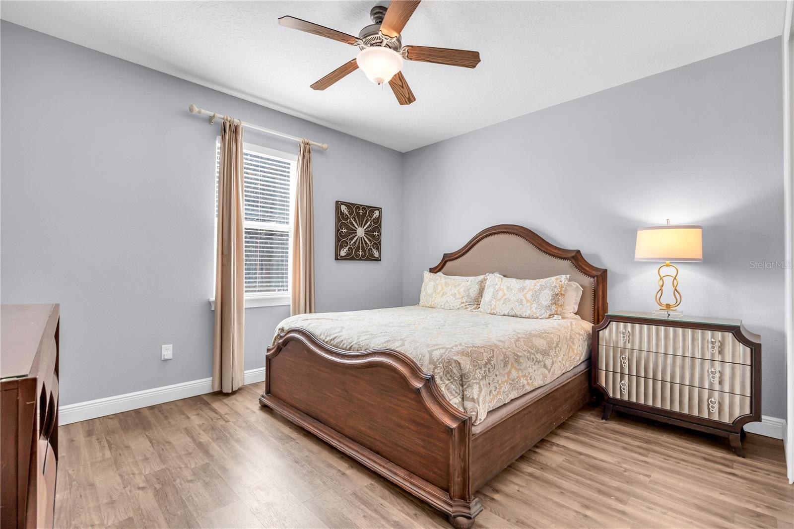 Image 17 of 76 For 460 Lasso Drive