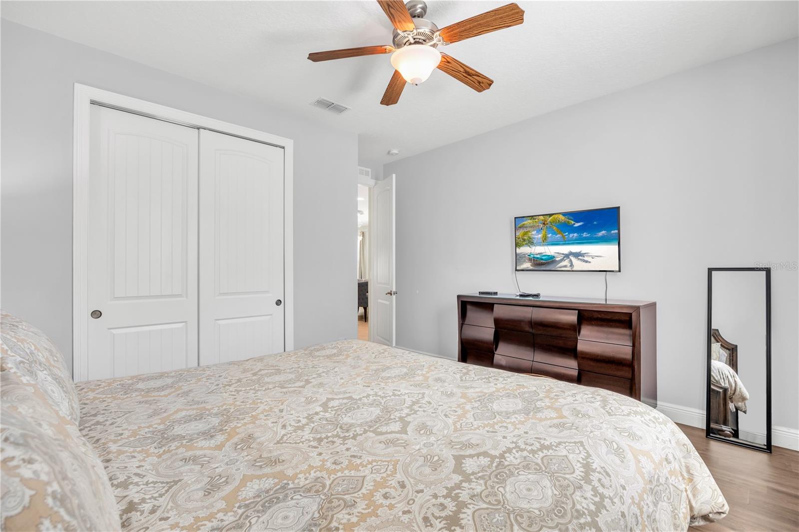 Image 19 of 76 For 460 Lasso Drive