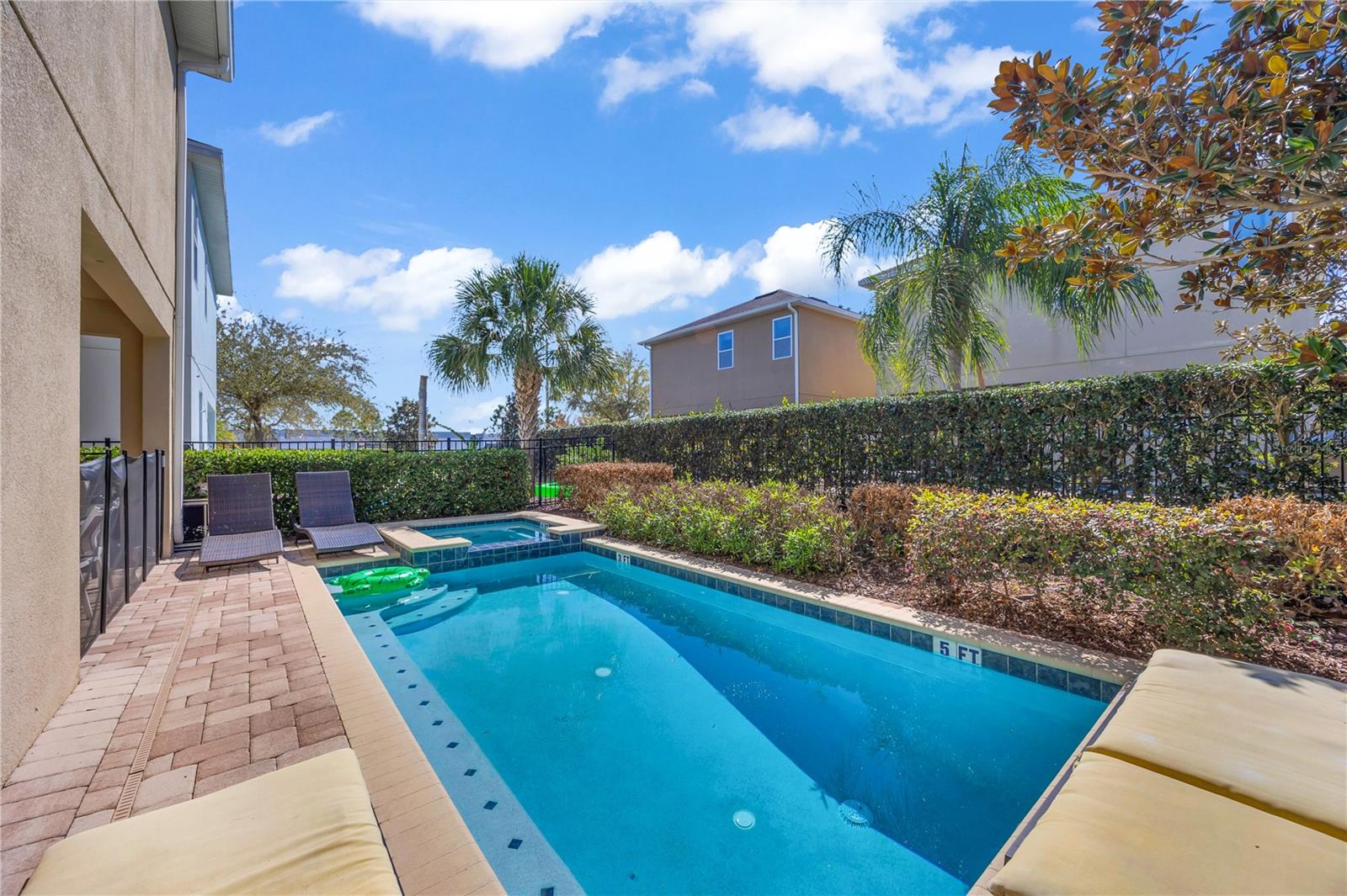 Image 52 of 76 For 460 Lasso Drive