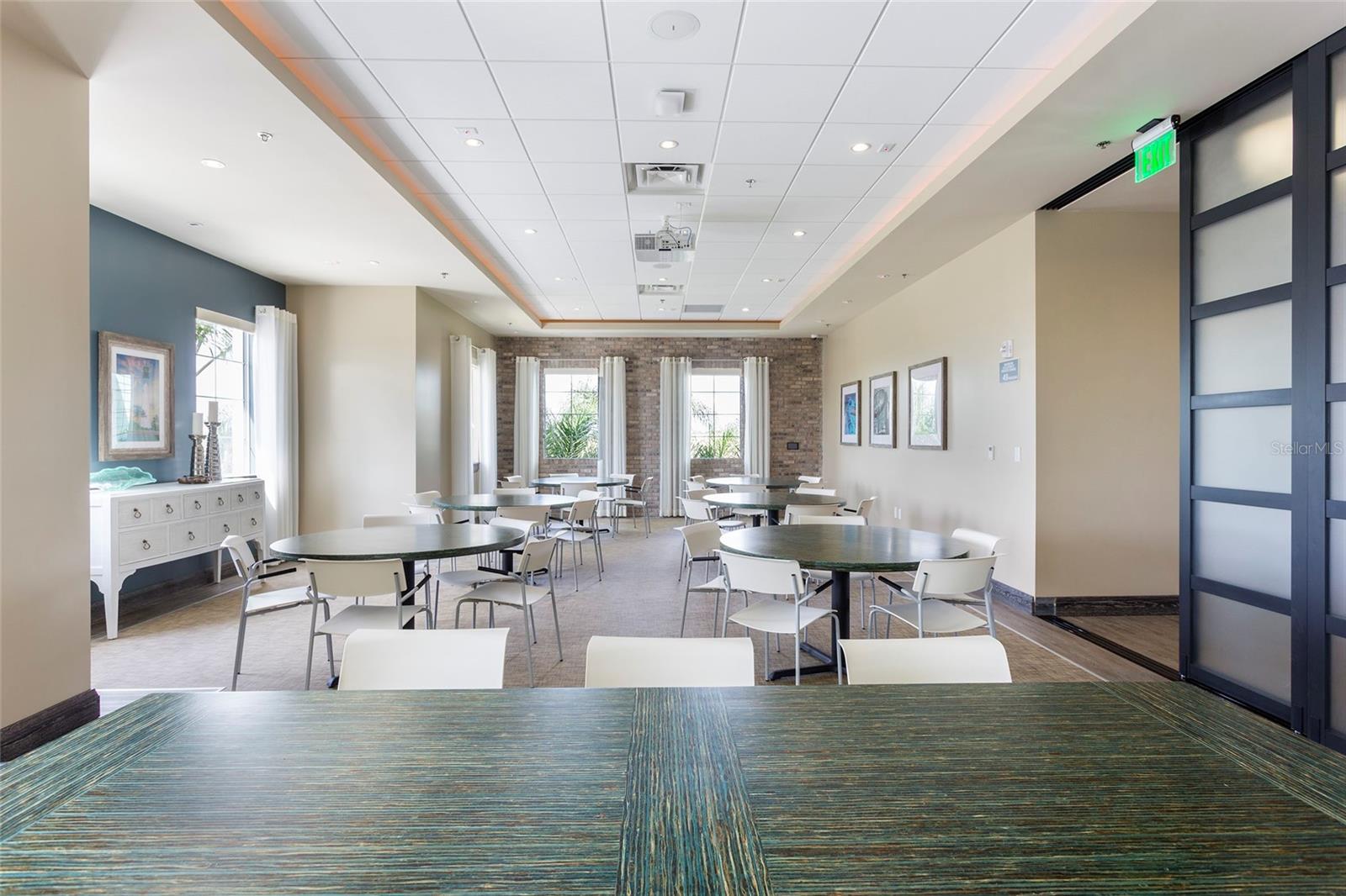 Image 58 of 76 For 460 Lasso Drive