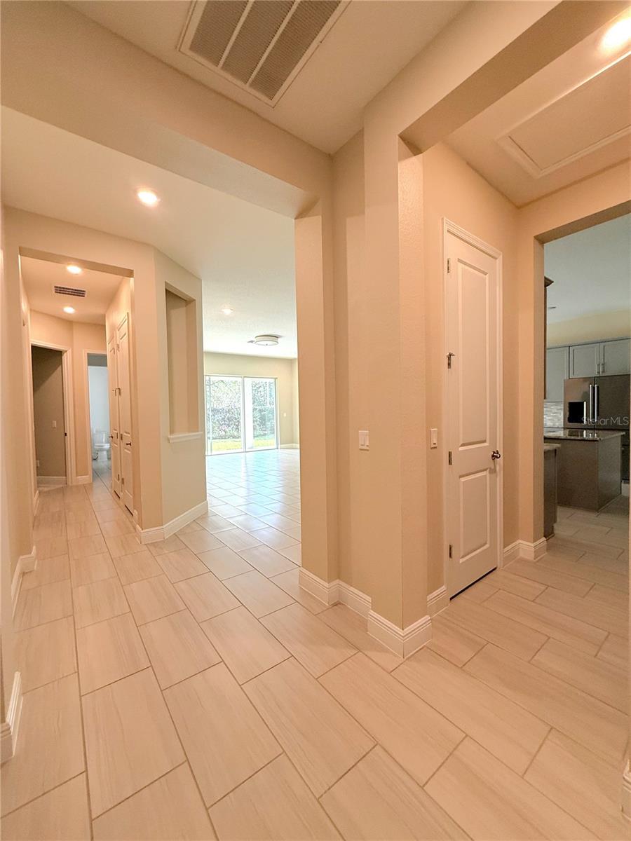 Image 10 of 68 For 16545 Broadwater Avenue