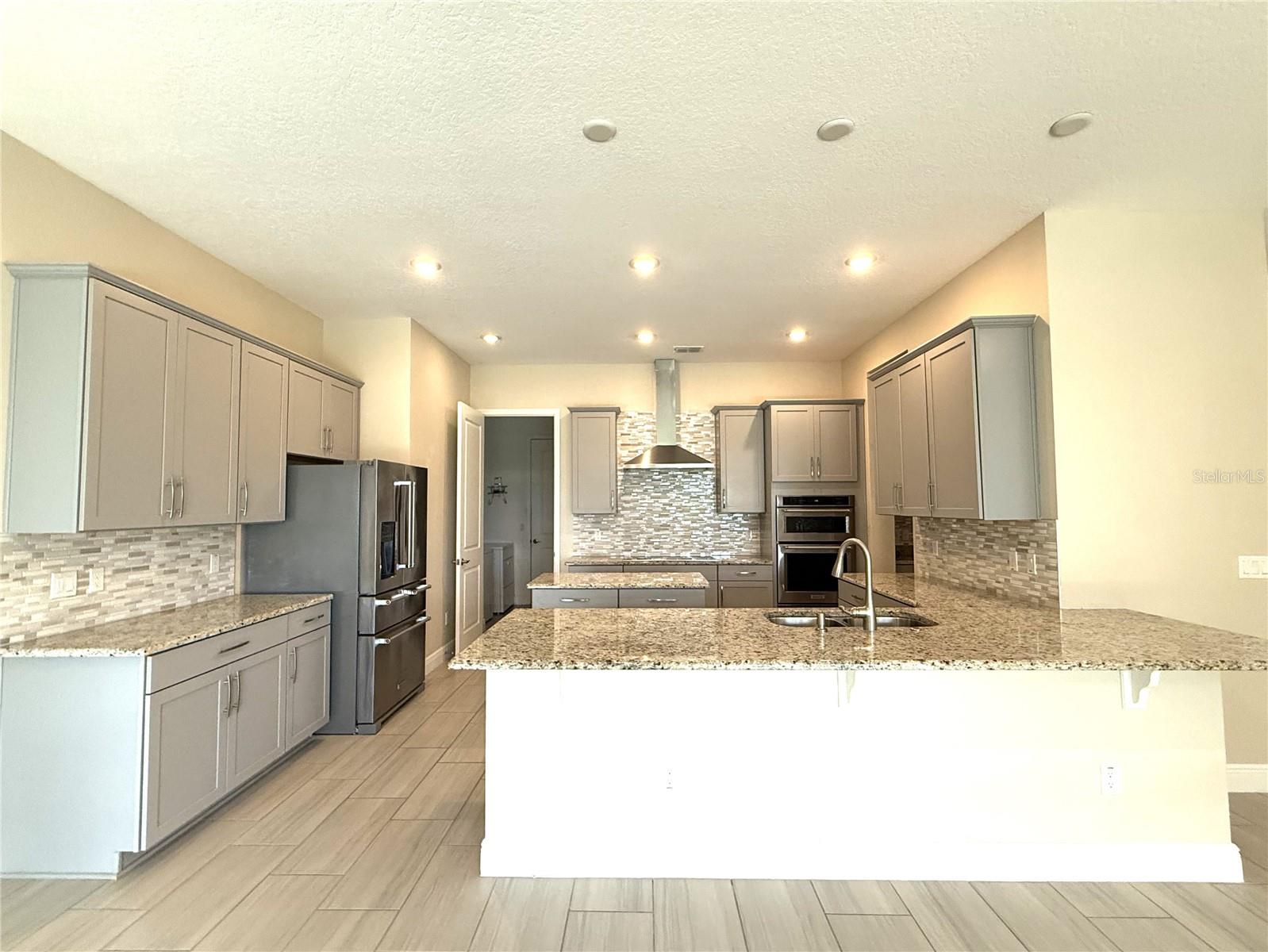 Image 12 of 68 For 16545 Broadwater Avenue