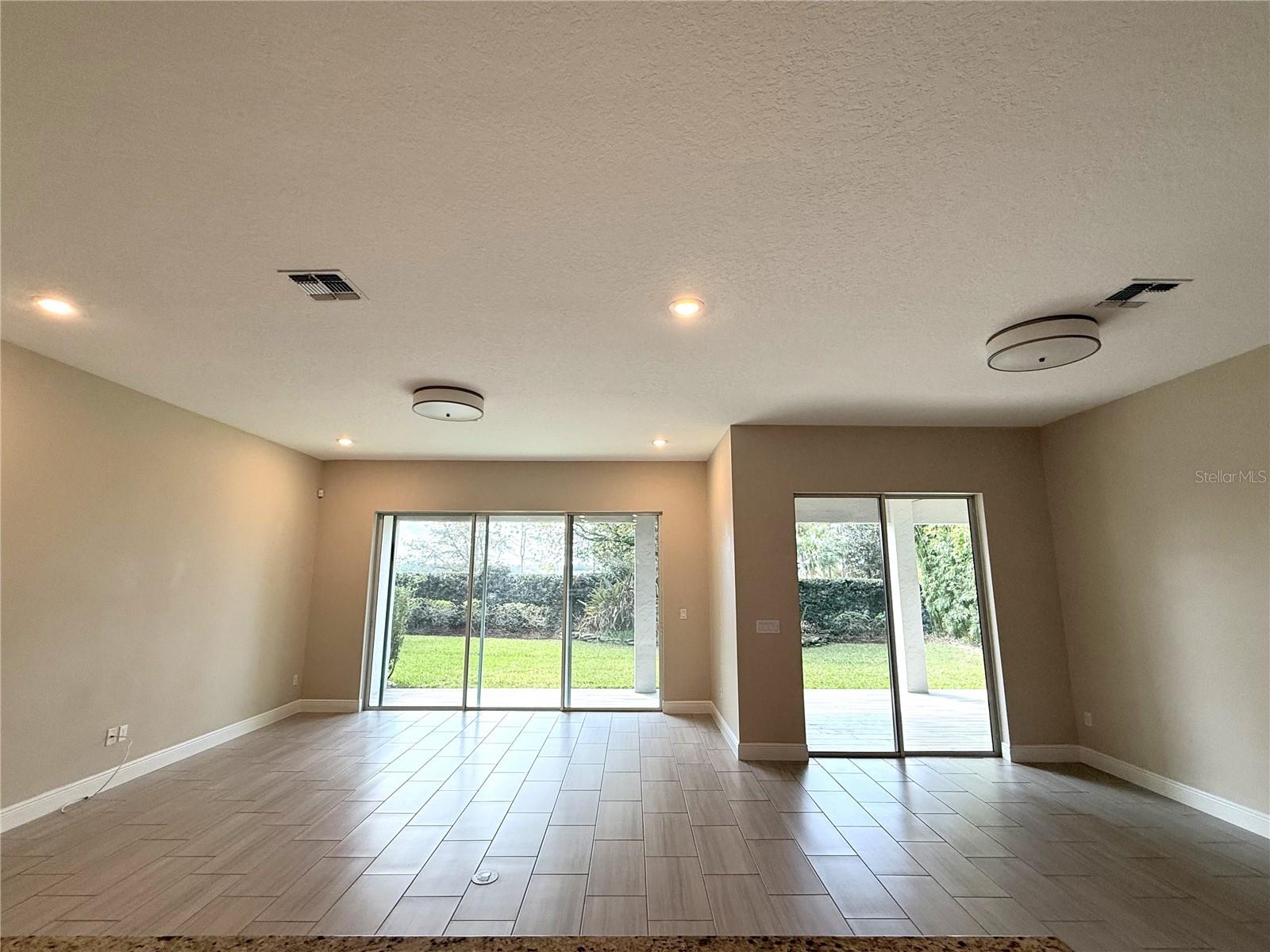 Image 23 of 68 For 16545 Broadwater Avenue