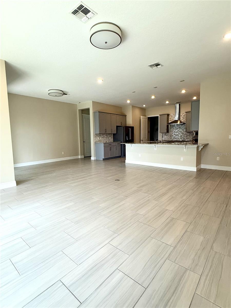 Image 24 of 68 For 16545 Broadwater Avenue