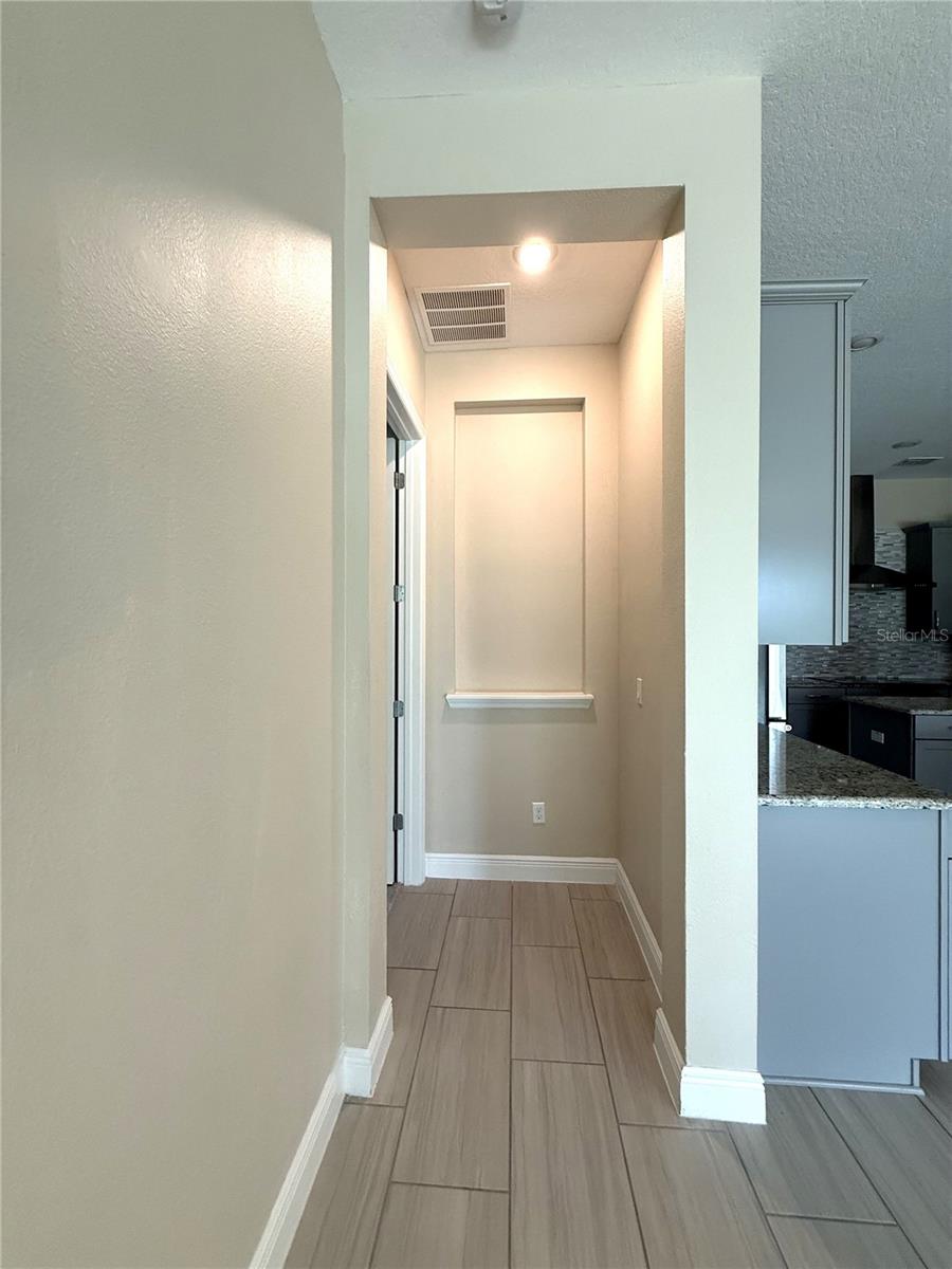 Image 28 of 68 For 16545 Broadwater Avenue