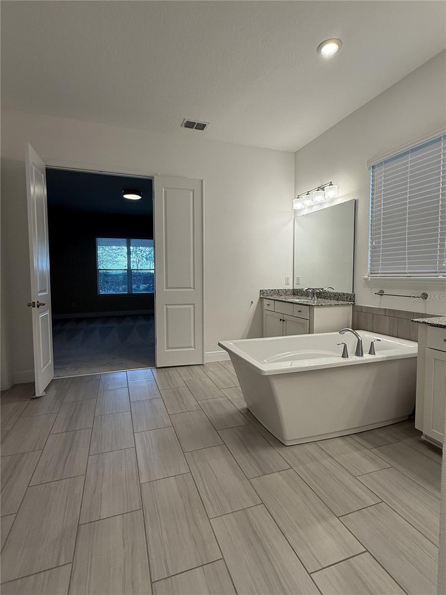 Image 41 of 68 For 16545 Broadwater Avenue