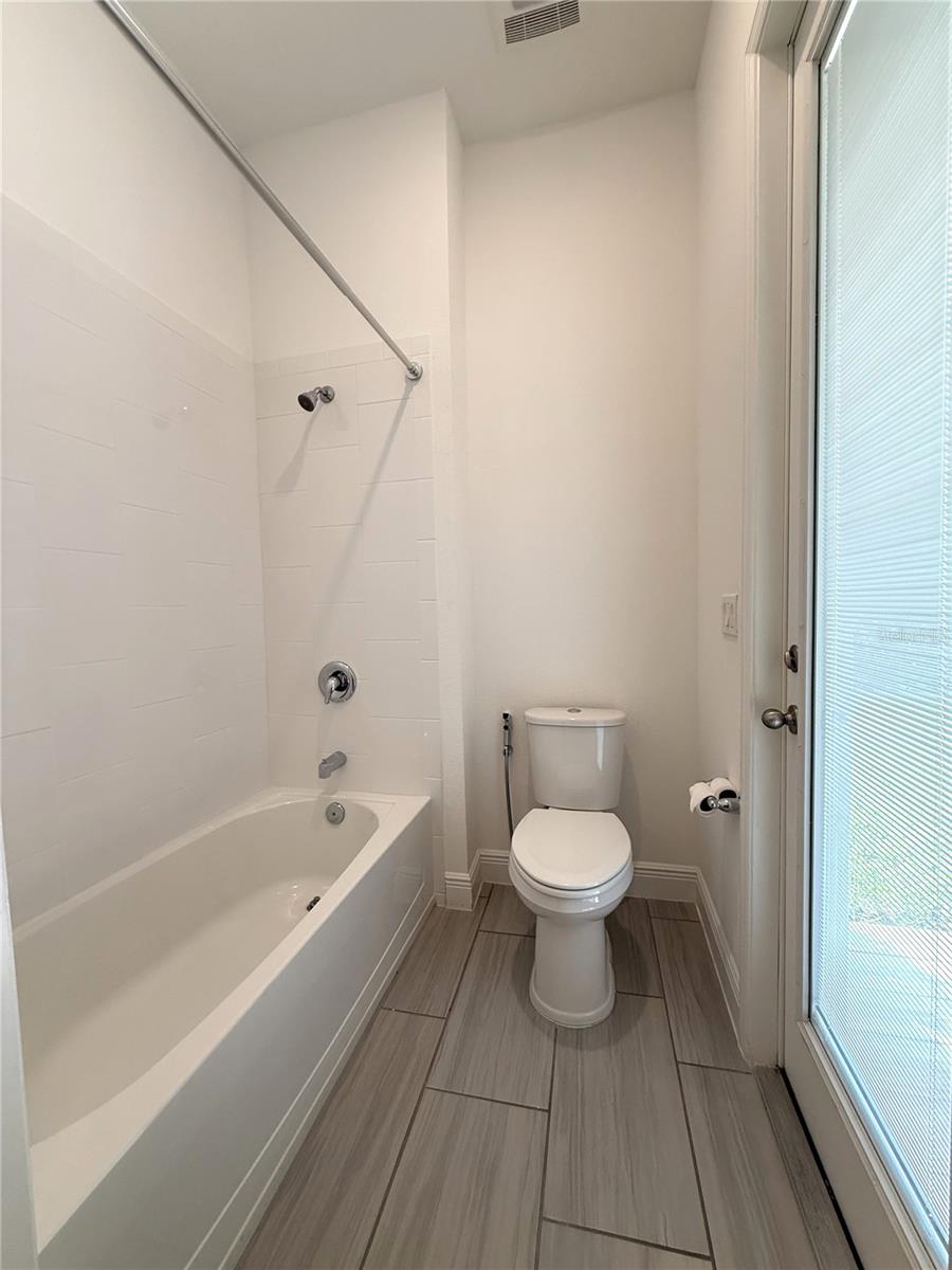 Image 50 of 68 For 16545 Broadwater Avenue