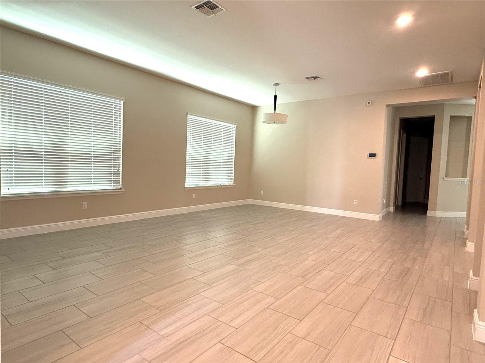 Image 6 of 68 For 16545 Broadwater Avenue