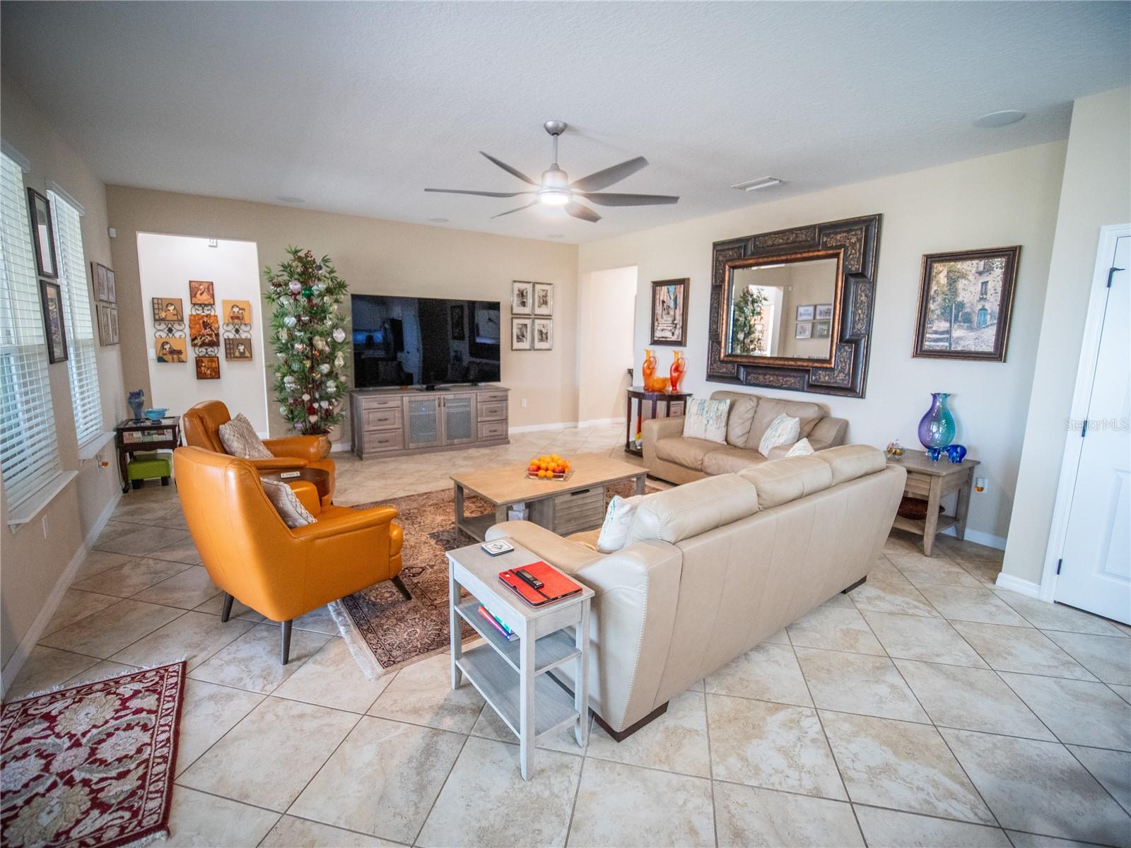 Image 11 of 32 For 164 Silver Maple Road