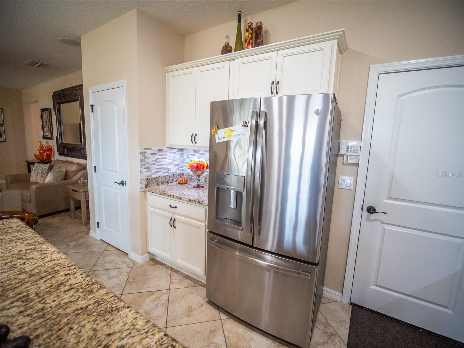 Image 14 of 32 For 164 Silver Maple Road