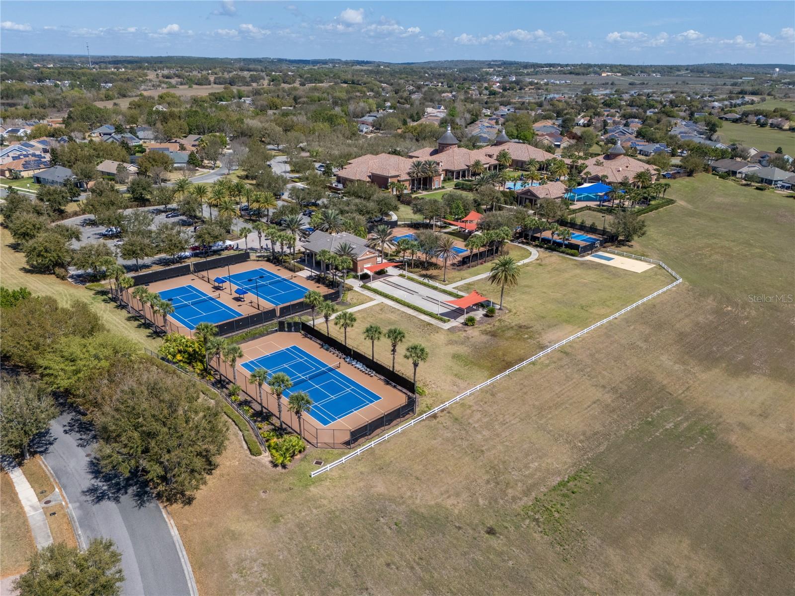 Image 24 of 32 For 164 Silver Maple Road