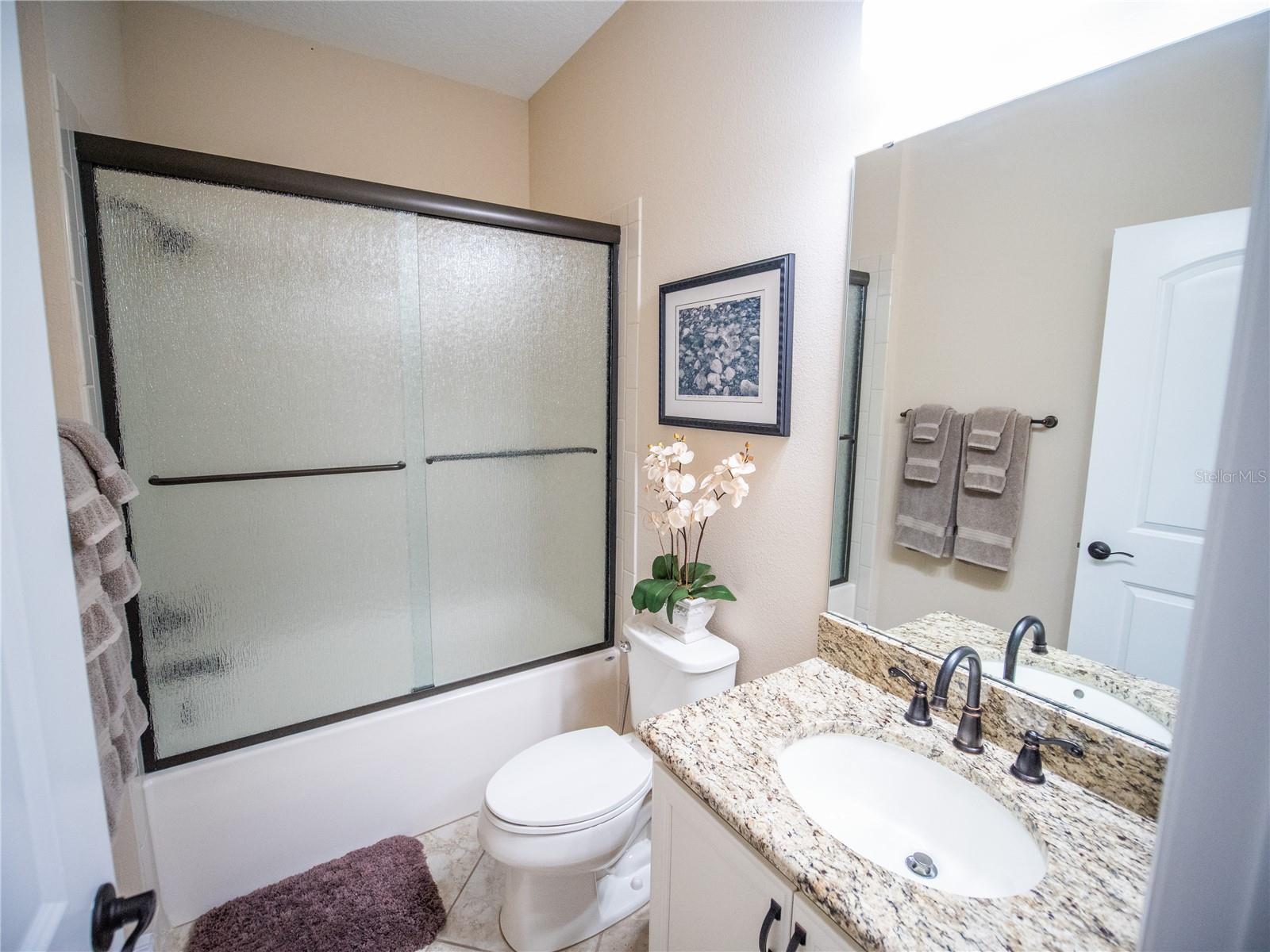 Image 7 of 32 For 164 Silver Maple Road