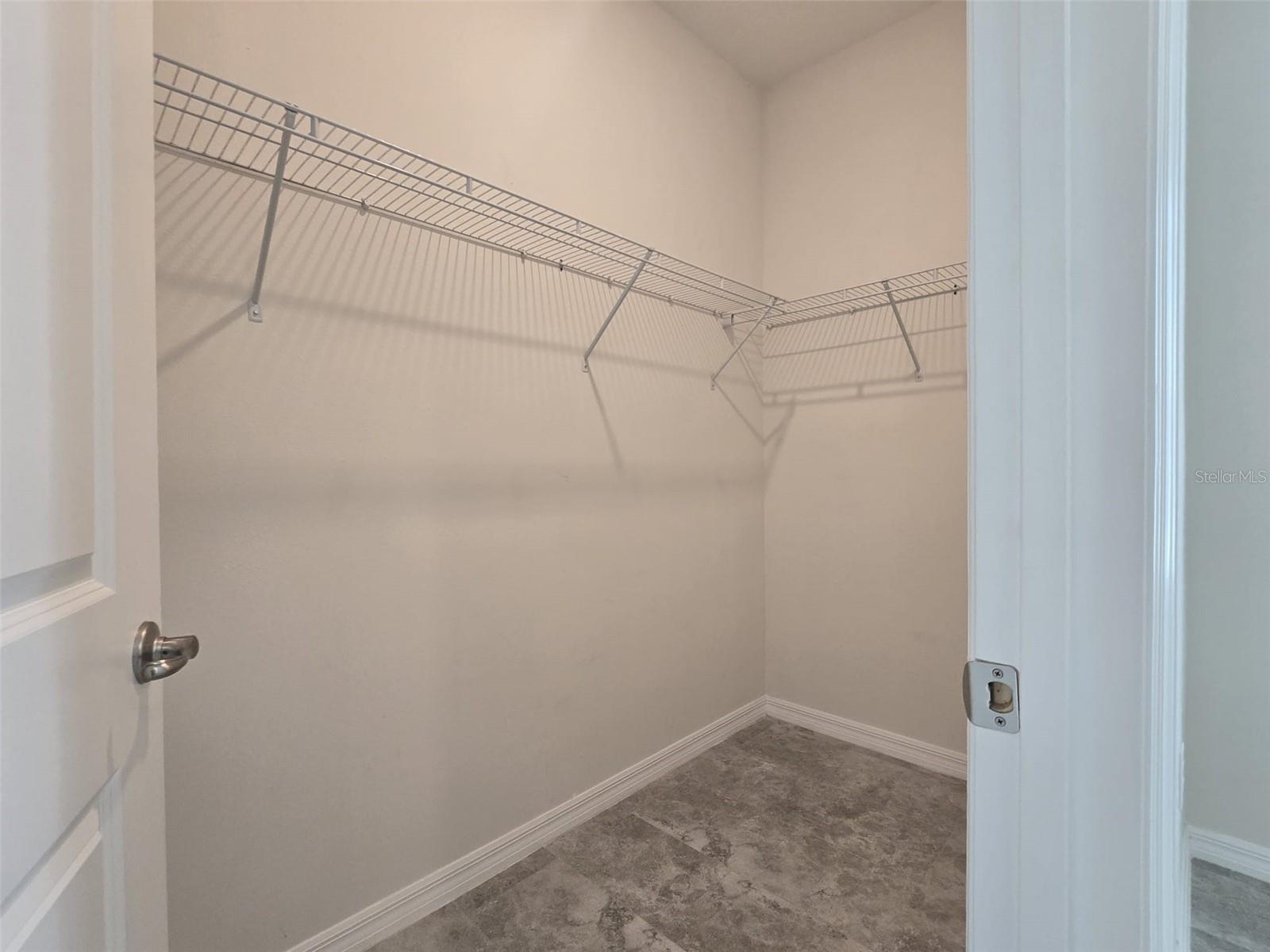 Image 6 of 23 For 546 Imperial Pl