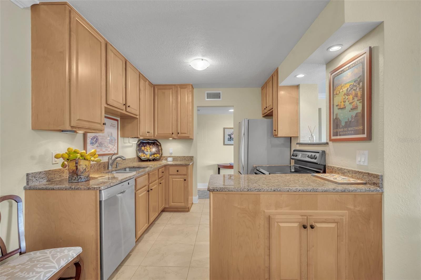 Image 8 of 36 For 259 Canton Avenue 259