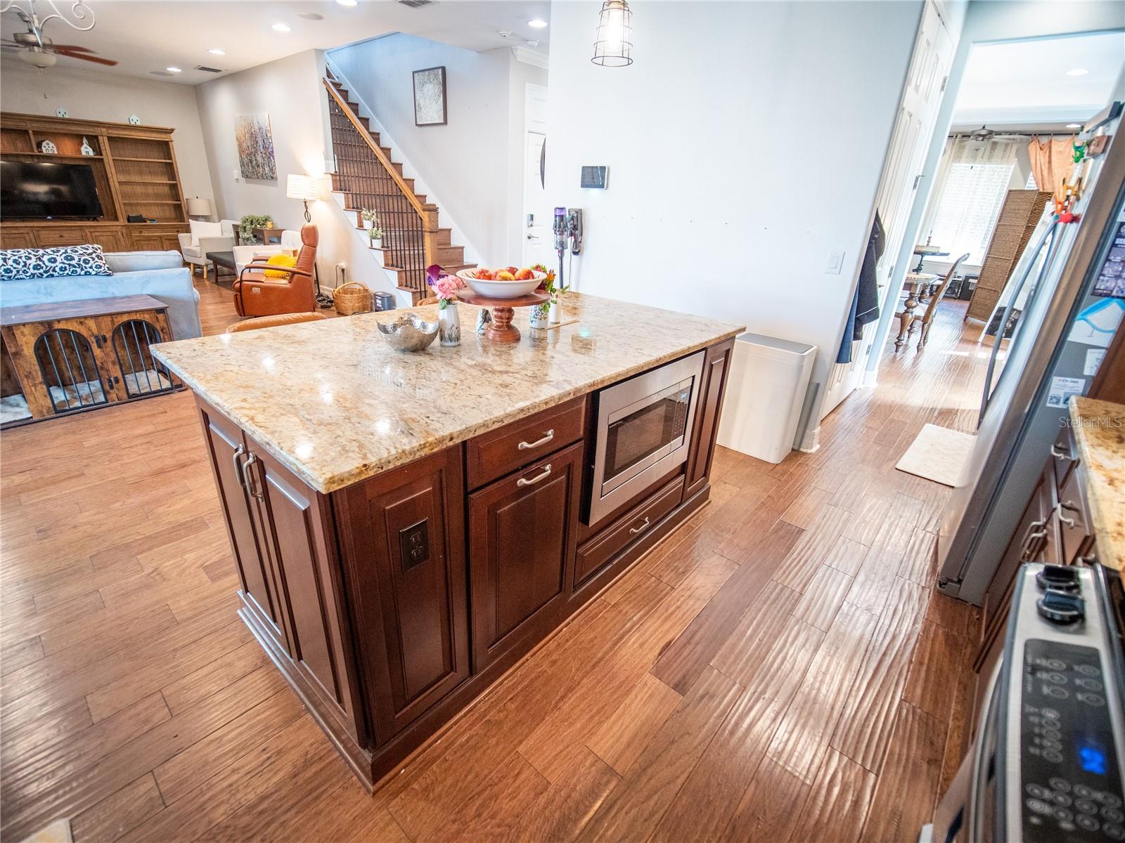 Image 14 of 38 For 8986 Fullerwood Avenue