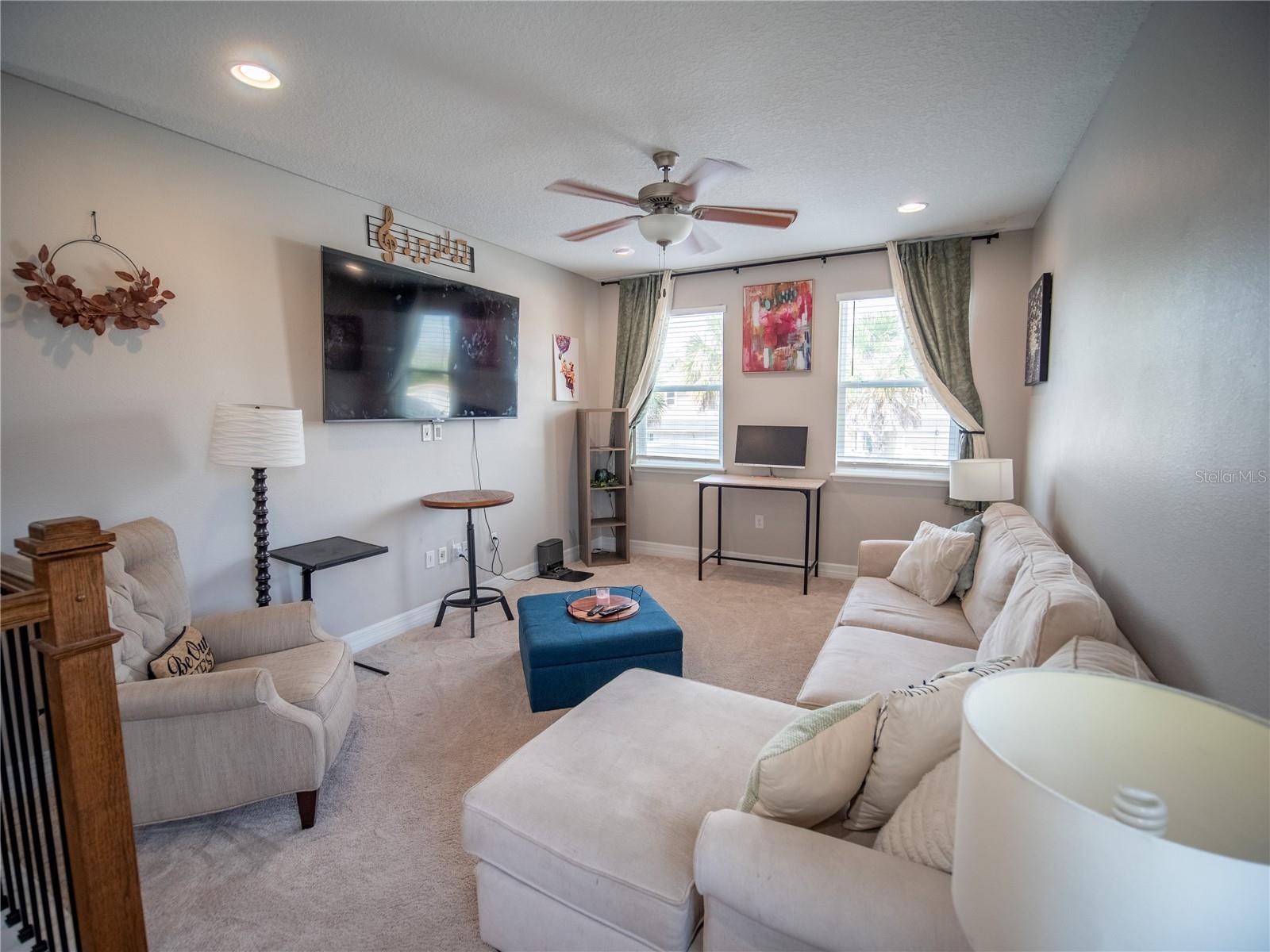 Image 18 of 38 For 8986 Fullerwood Avenue