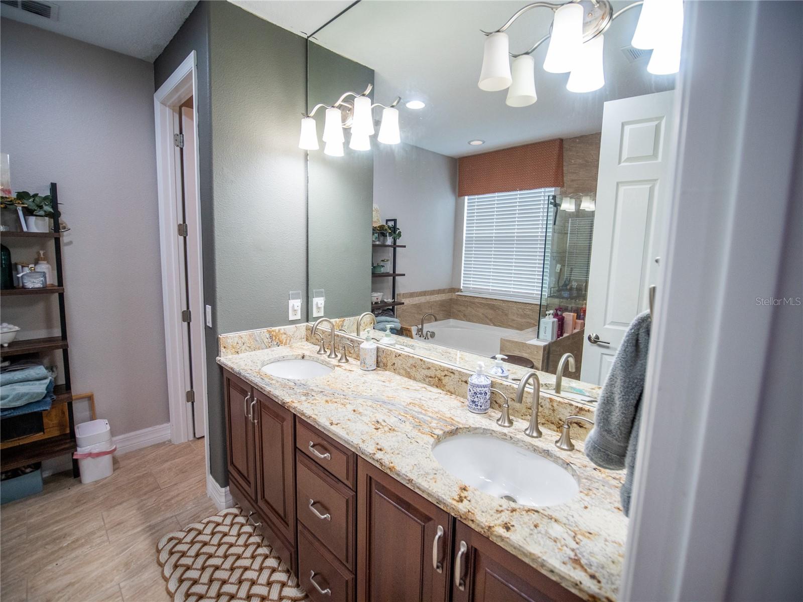 Image 21 of 38 For 8986 Fullerwood Avenue