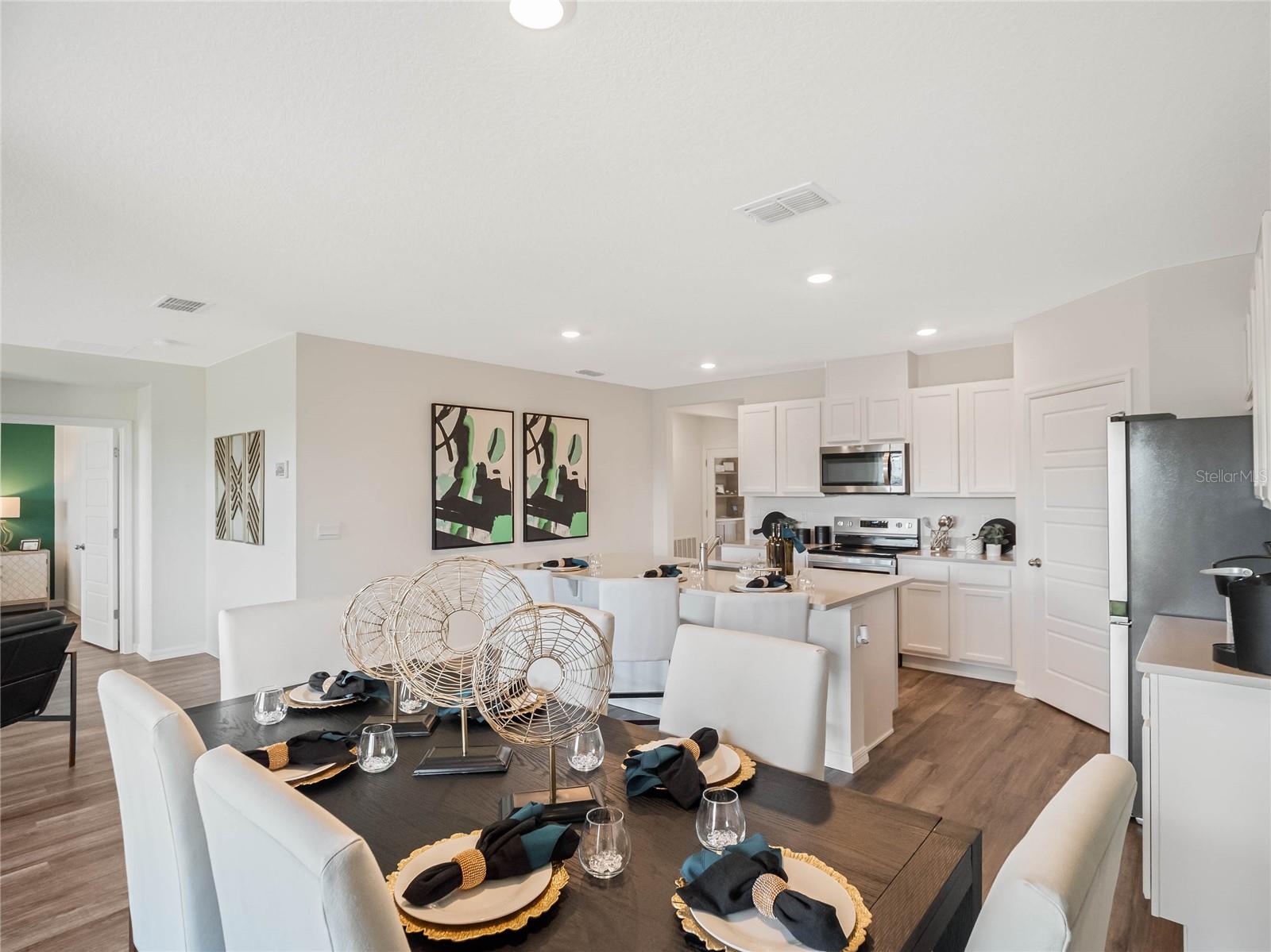 Image 13 of 30 For 5297 Greenheart Avenue